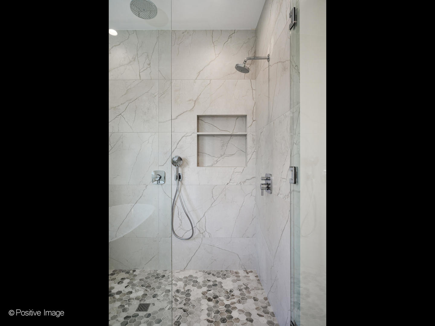 Wilmette, Illinois, 60091, United States, 5 Bedrooms Bedrooms, ,6 BathroomsBathrooms,Residential,For Sale,1987581