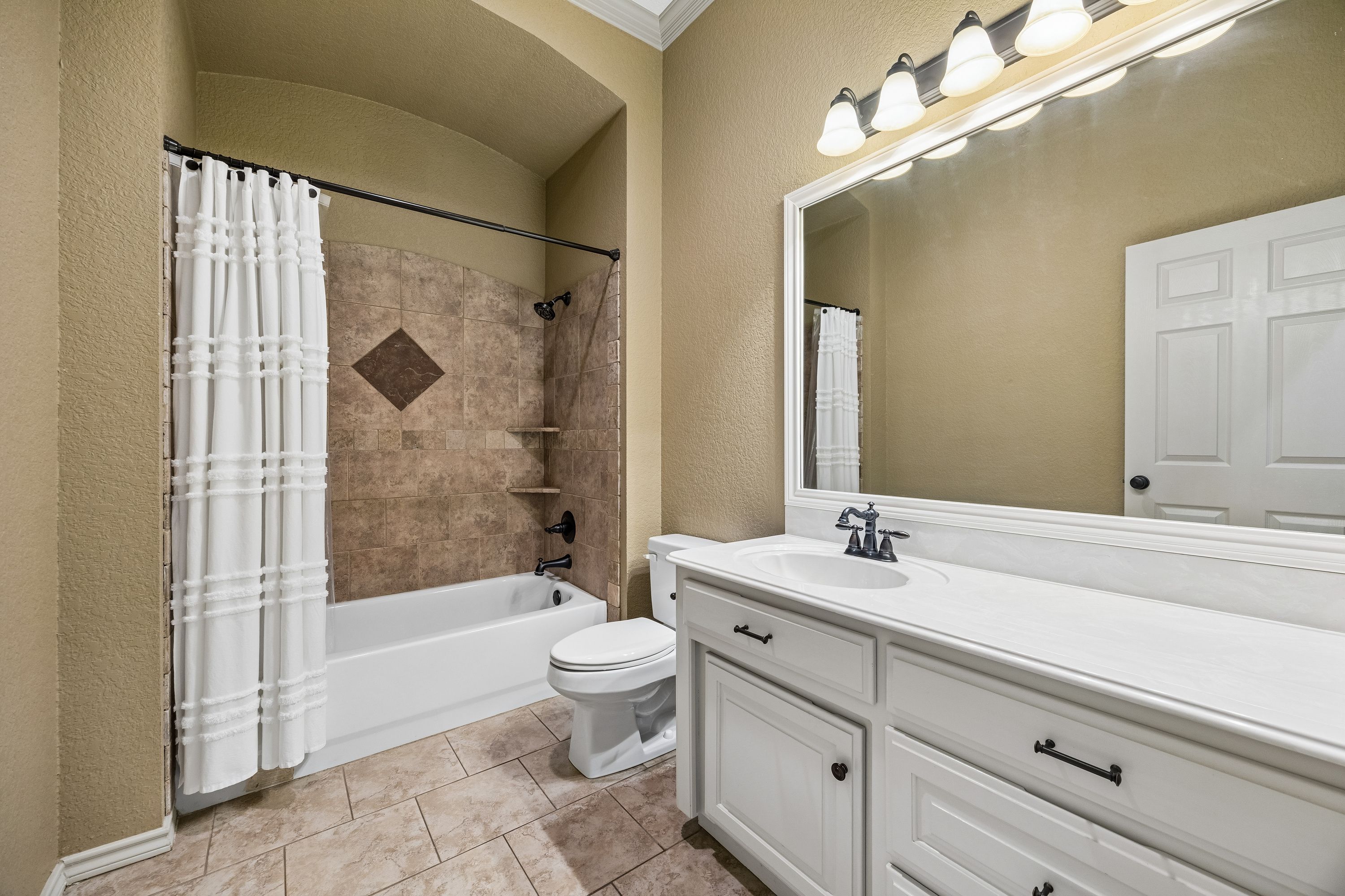  837 Thomas Crossing Drive, Fort Worth, TX, 76028 - 物件實景