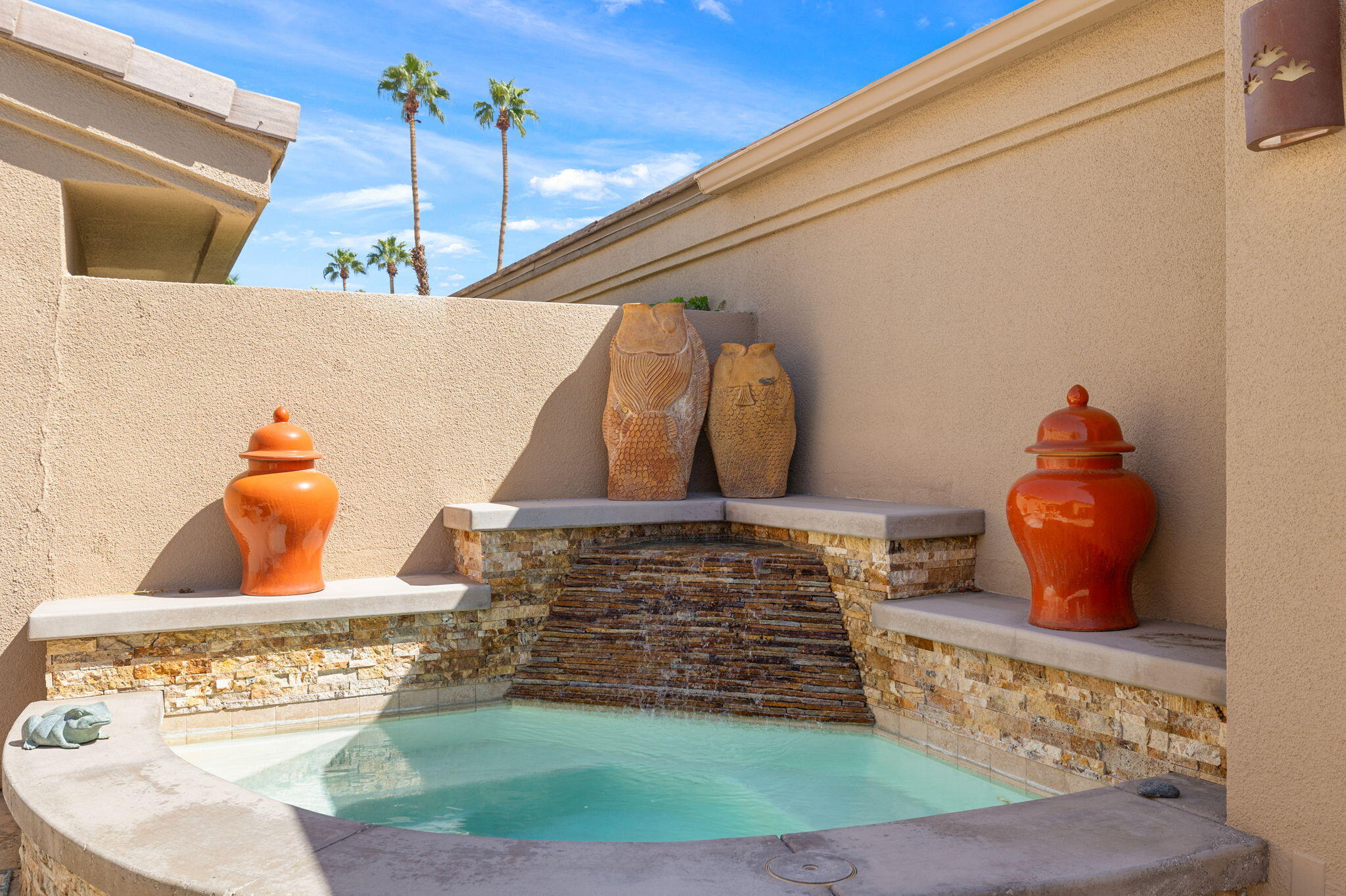 Palm Desert, California, 92211, United States, 2 Bedrooms Bedrooms, ,2 BathroomsBathrooms,Residential,For Sale,1985360