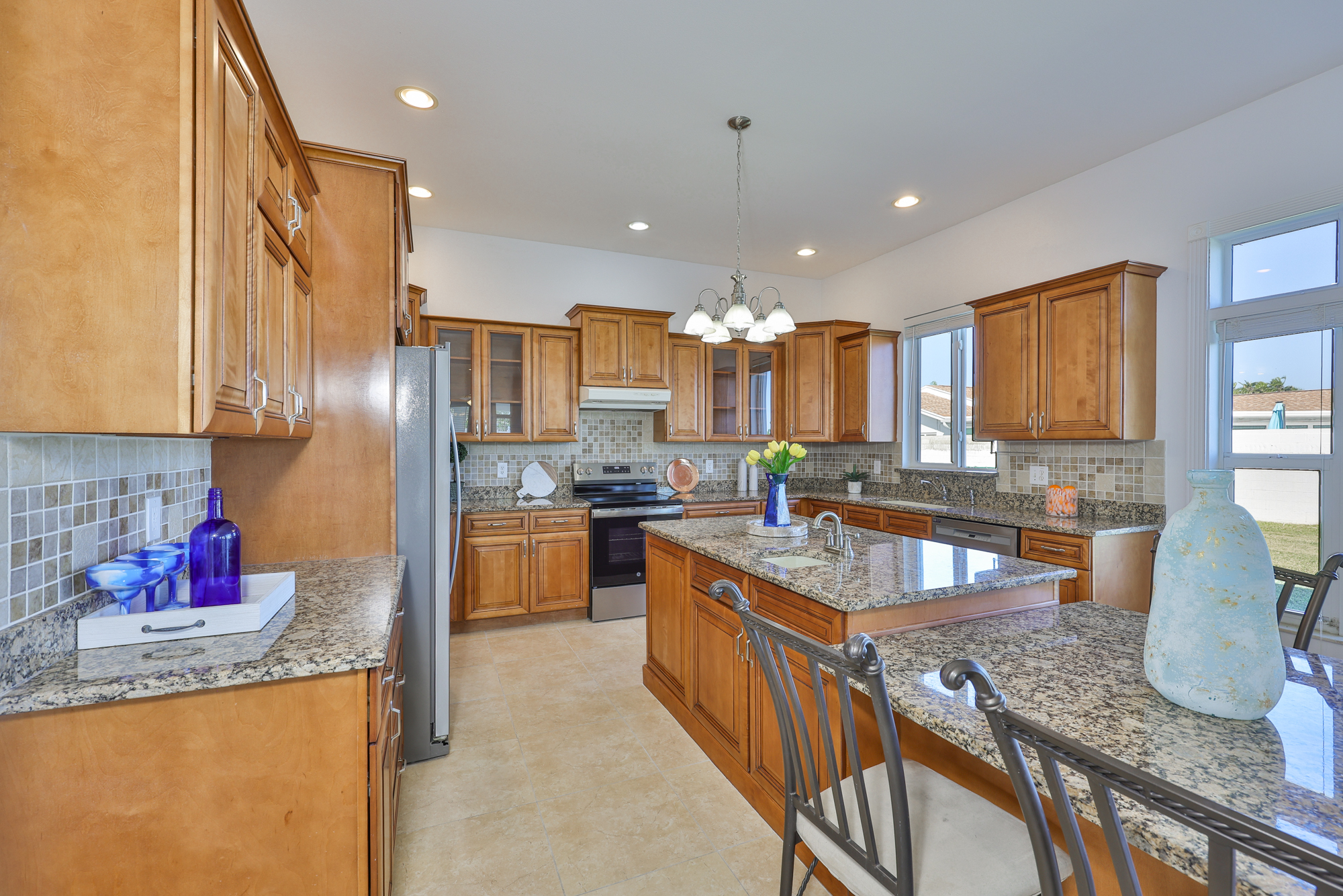 Treasure Island, Florida, 33706, United States, 3 Bedrooms Bedrooms, ,2 BathroomsBathrooms,Residential,For Sale,1982782