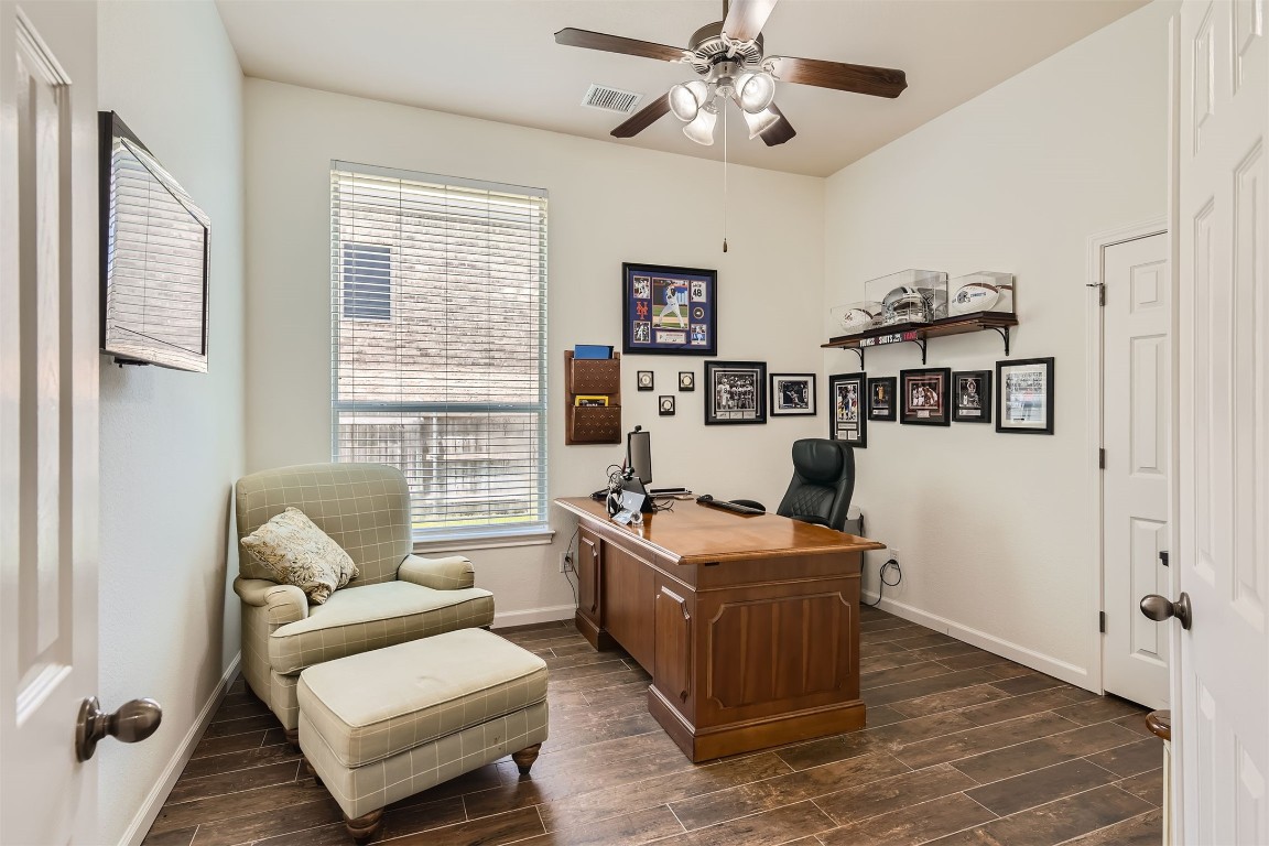 134 Fairwood Drive, Georgetown, Texas, 78628, United States, 5 Bedrooms Bedrooms, ,3 BathroomsBathrooms,Residential,For Sale,134 Fairwood Drive,1642569