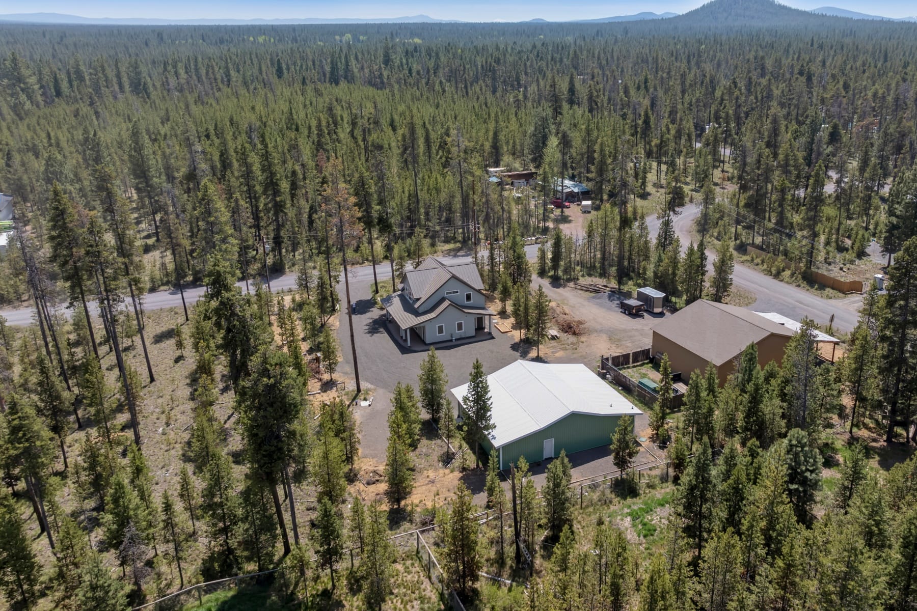  16932 Upland Road Bend, OR 97707 - 物件實景