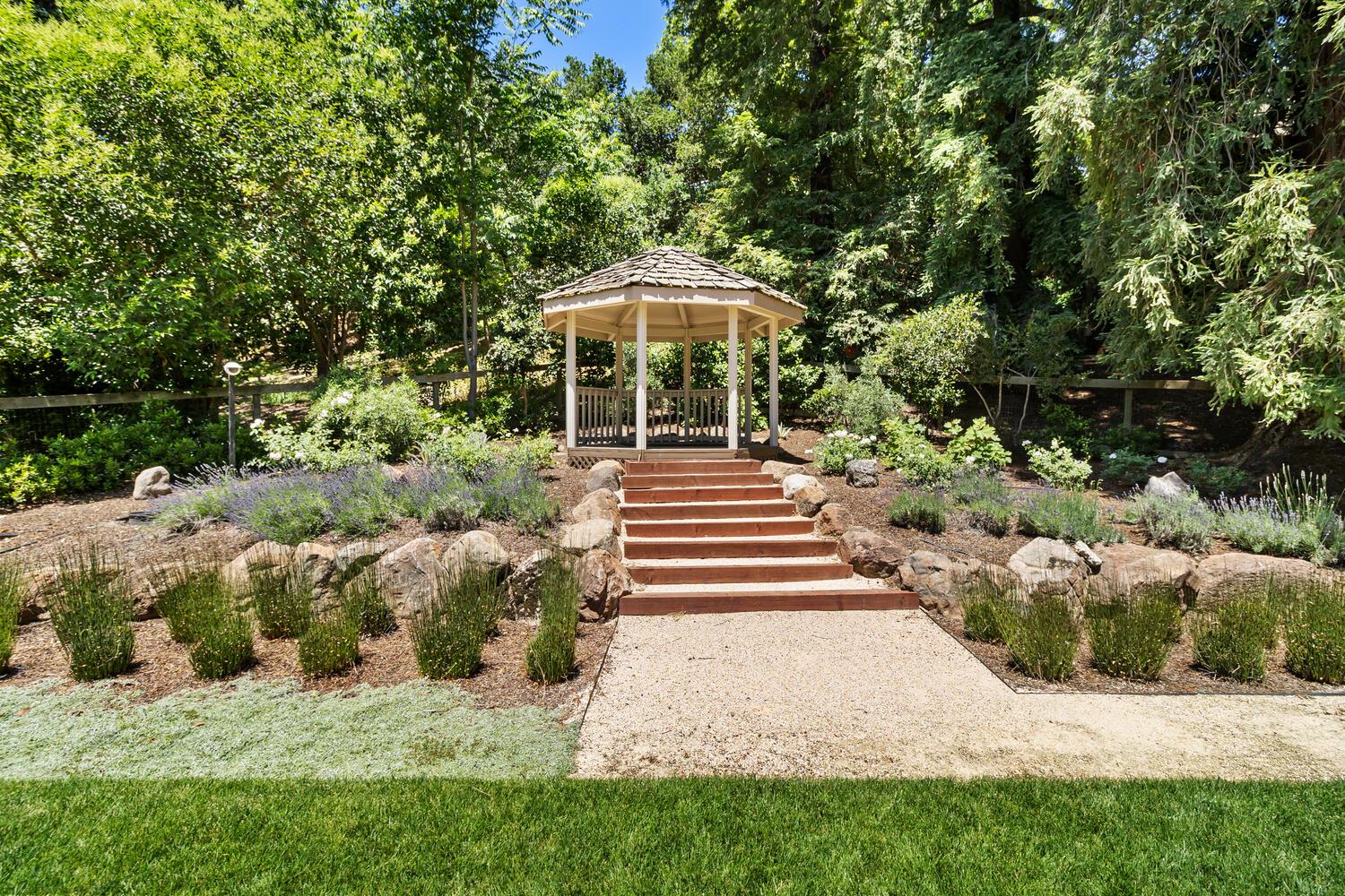 Carmichael, California, 95608, United States, 4 Bedrooms Bedrooms, ,3 BathroomsBathrooms,Residential,For Sale,1986318