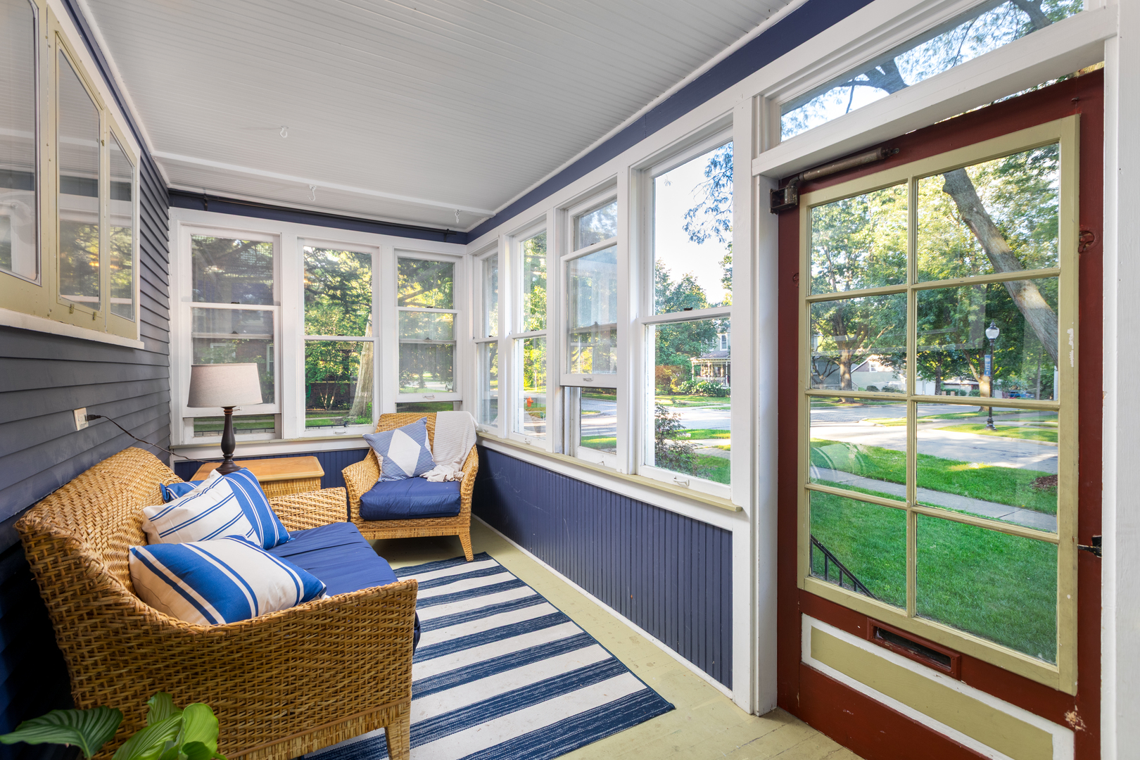 Naperville, Illinois, 60540, United States, 4 Bedrooms Bedrooms, ,3 BathroomsBathrooms,Residential,For Sale,1989489