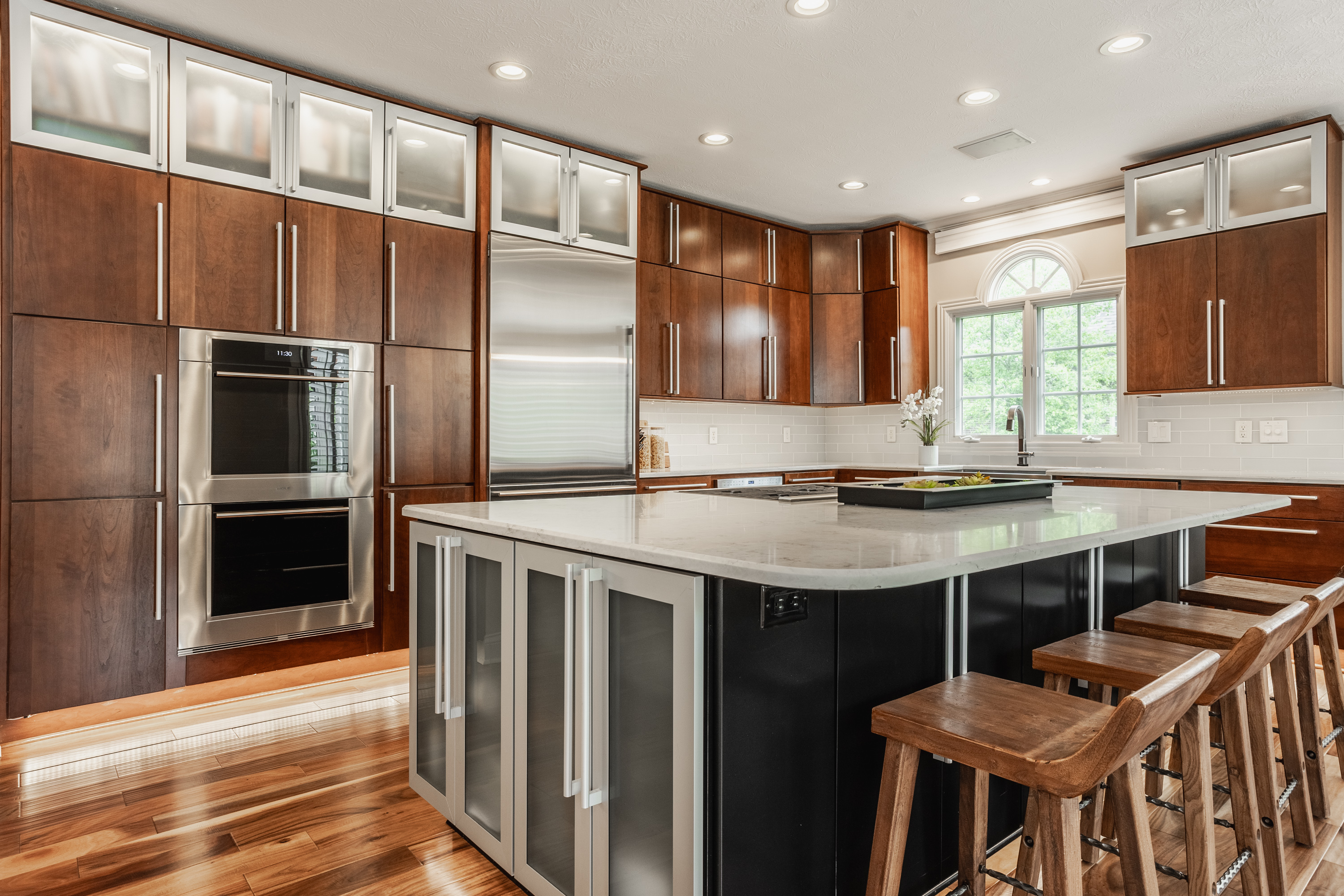  Exceptional West Carmel Home with Resort-Caliber Backyard - 物件實景