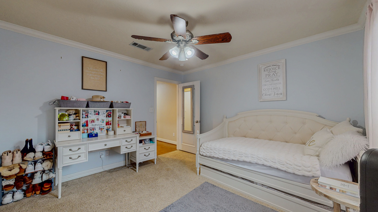 Orange, Texas, 77630, United States, 3 Bedrooms Bedrooms, ,5 BathroomsBathrooms,Residential,For Sale,1901539