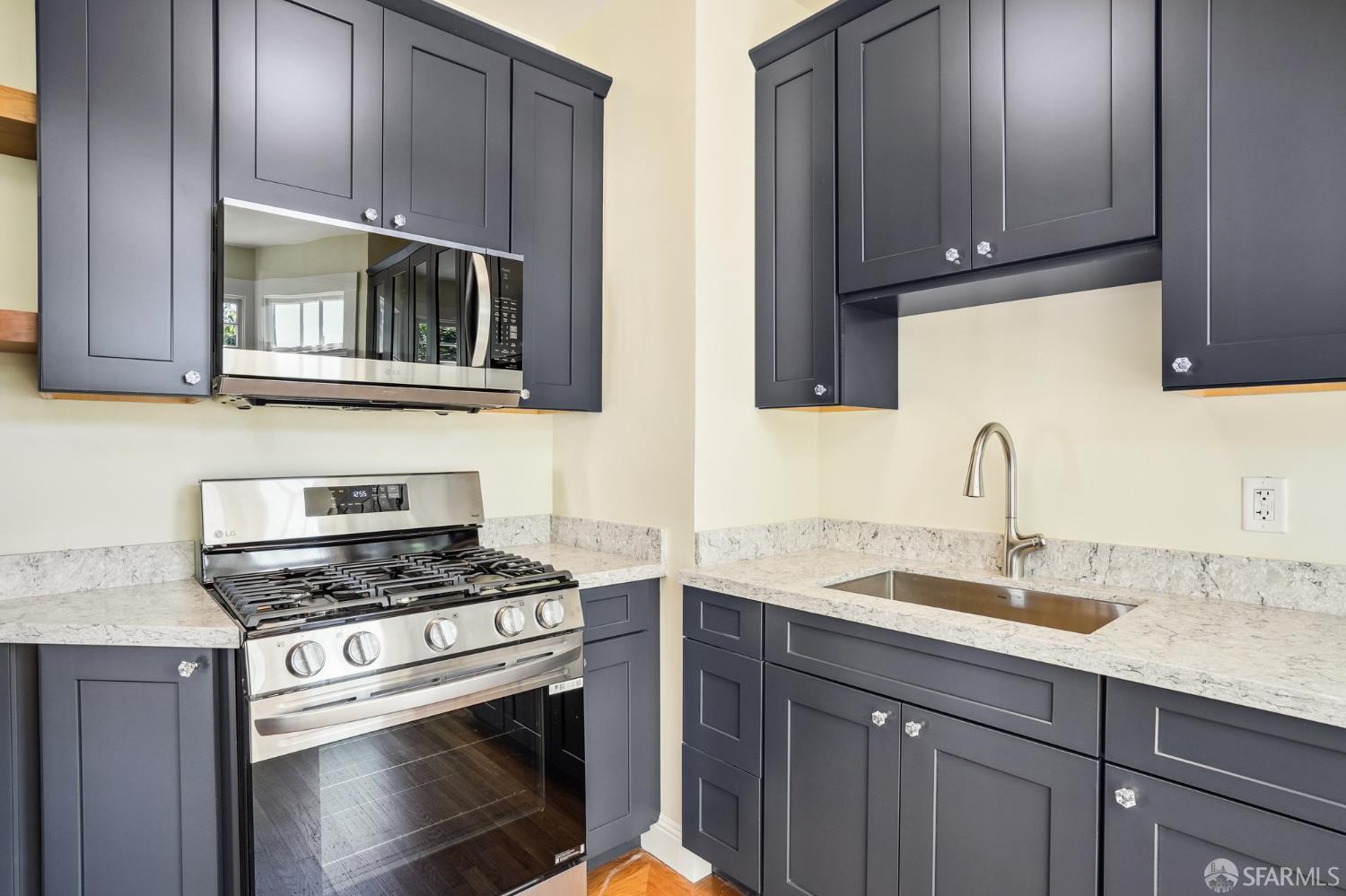 San Francisco, California, 94110, United States, ,Residential,For Sale,1857154