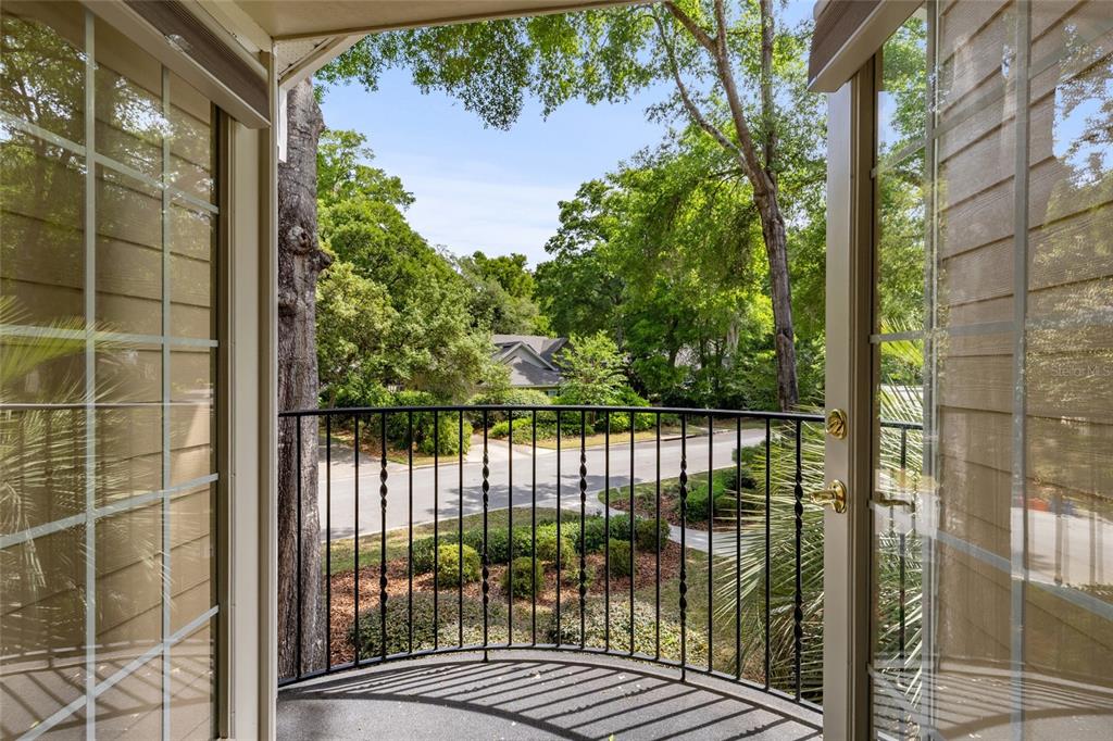 Gainesville, Florida, 32608, United States, 5 Bedrooms Bedrooms, ,4 BathroomsBathrooms,Residential,For Sale,1895414