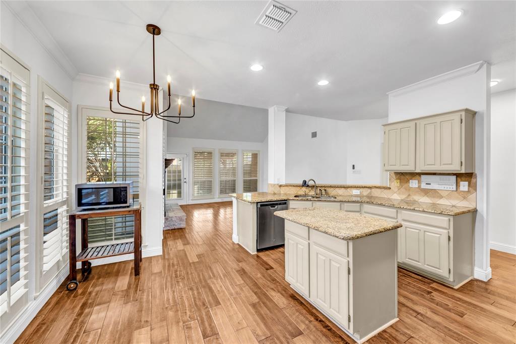 Frisco, Texas, 75035, United States, 5 Bedrooms Bedrooms, ,3 BathroomsBathrooms,Residential,For Sale,1975227