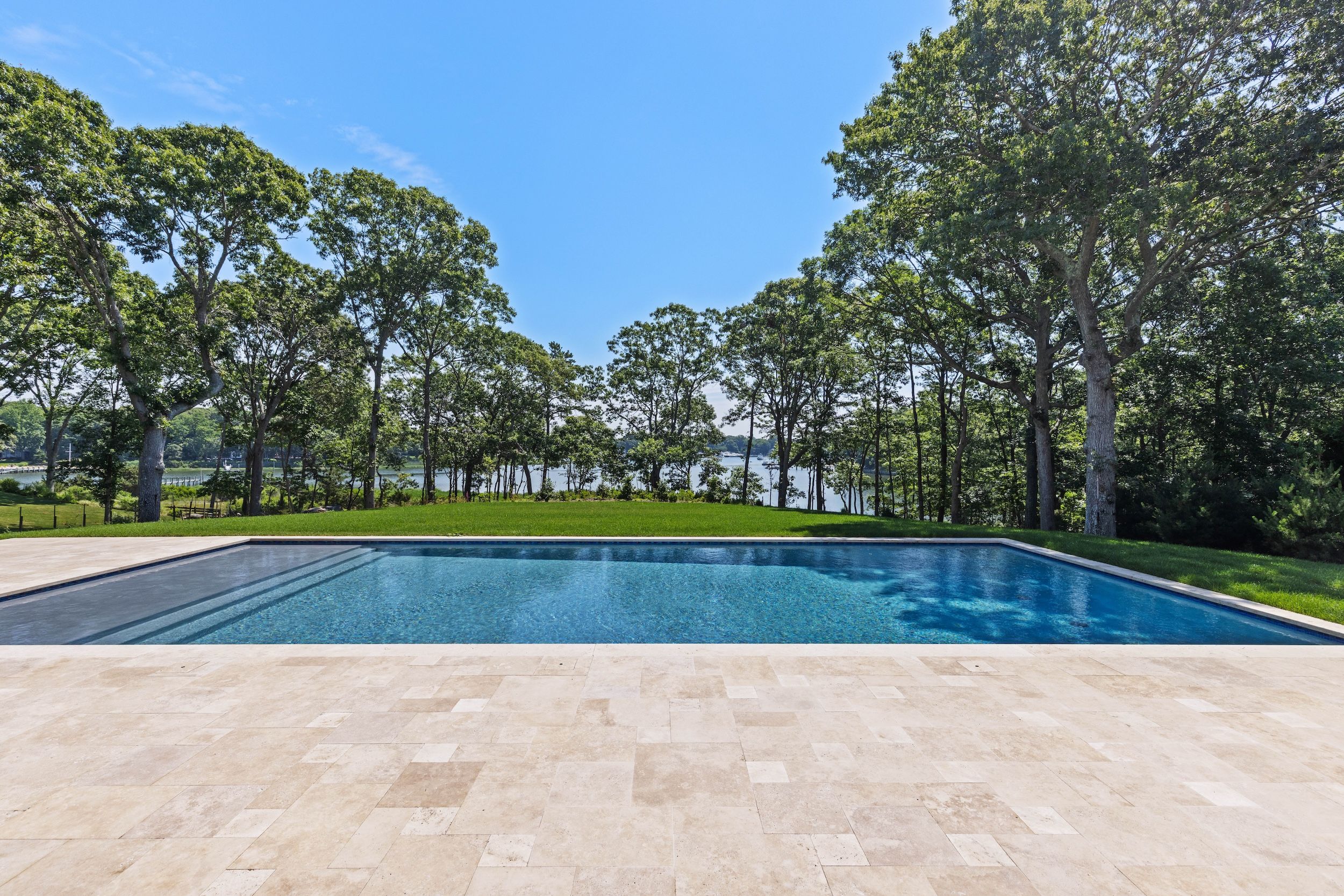 1775 Point Pleasant Road, Mattituck, NY 11952 - 物件實景