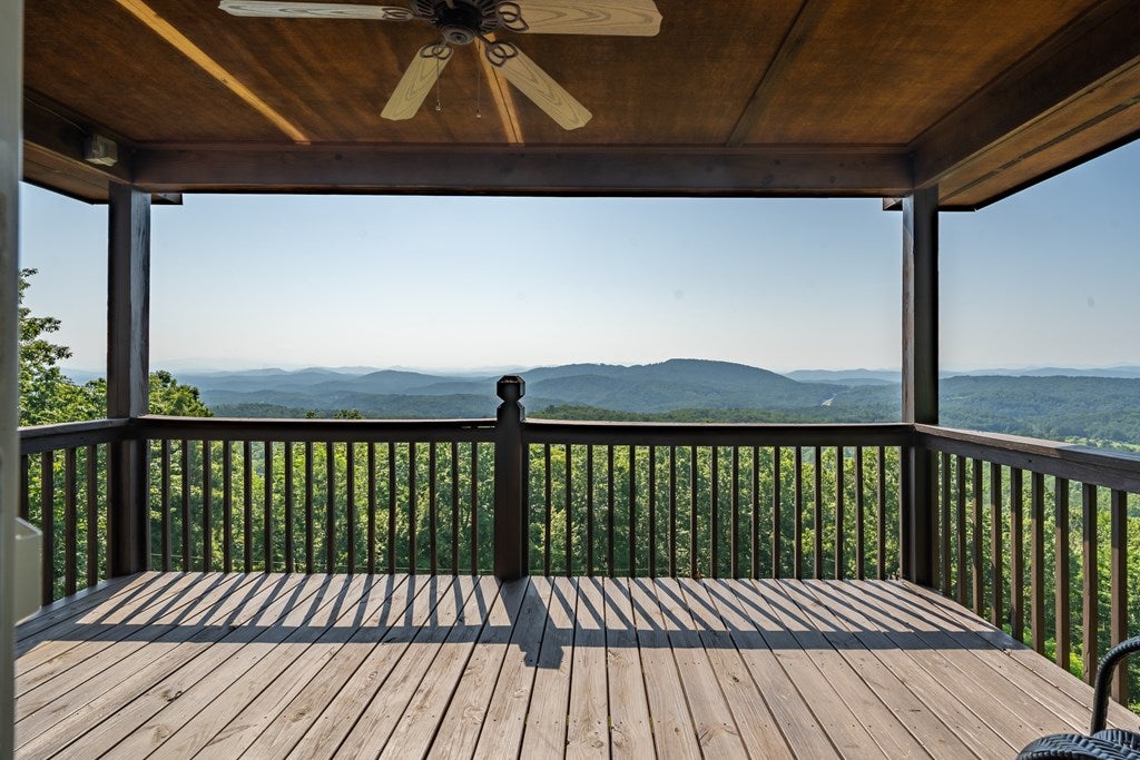 Murphy, North Carolina, 28096, United States, 4 Bedrooms Bedrooms, ,4 BathroomsBathrooms,Residential,For Sale,1871298
