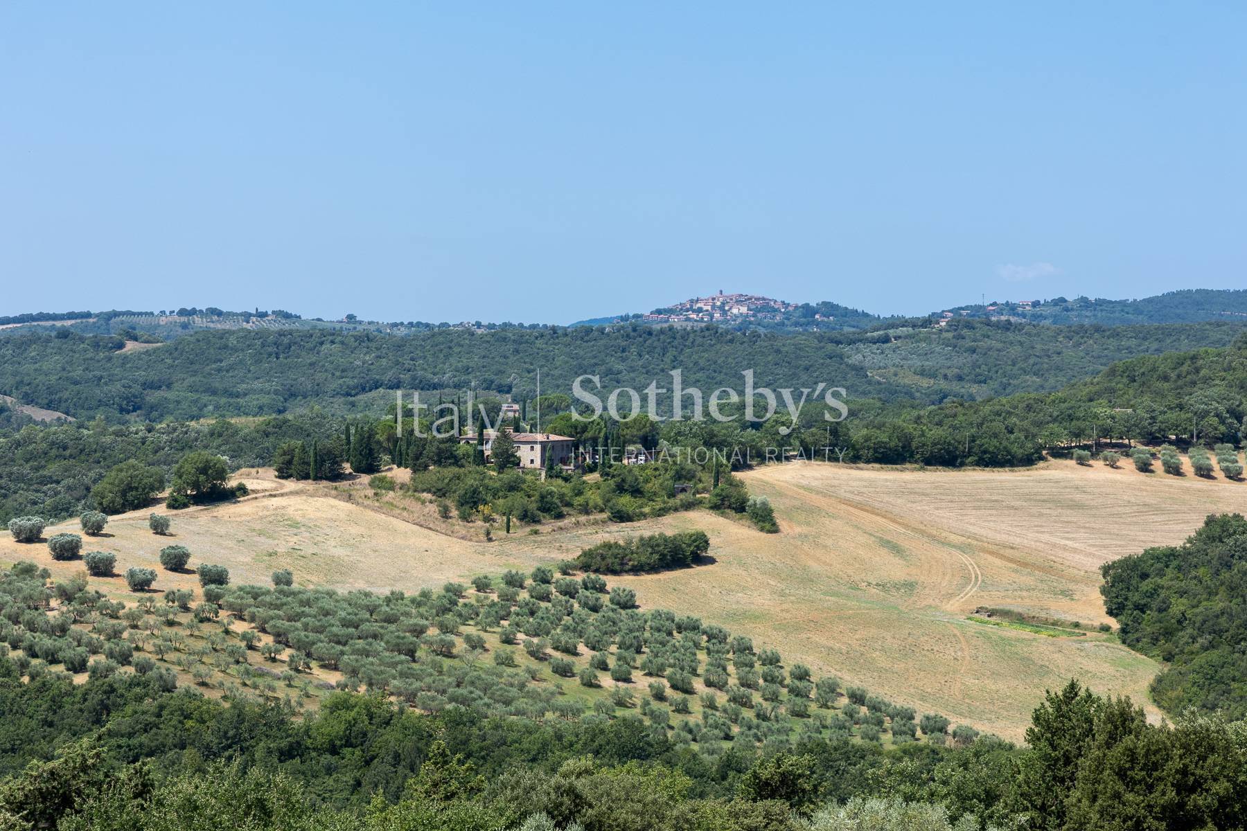  Castle with Approved Restoration Project near Montalcino - 物件實景