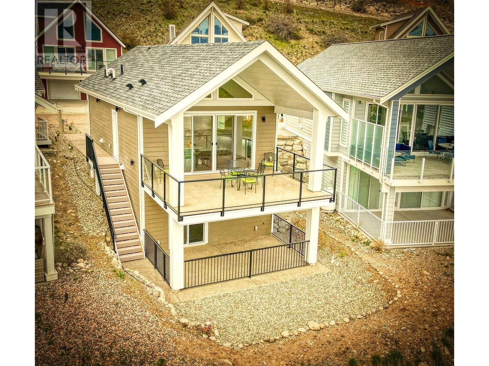 KELOWNA, British Columbia, V1Z 3R8, CA, 3 Bedrooms Bedrooms, ,2 BathroomsBathrooms,Residential,For Sale,1897837