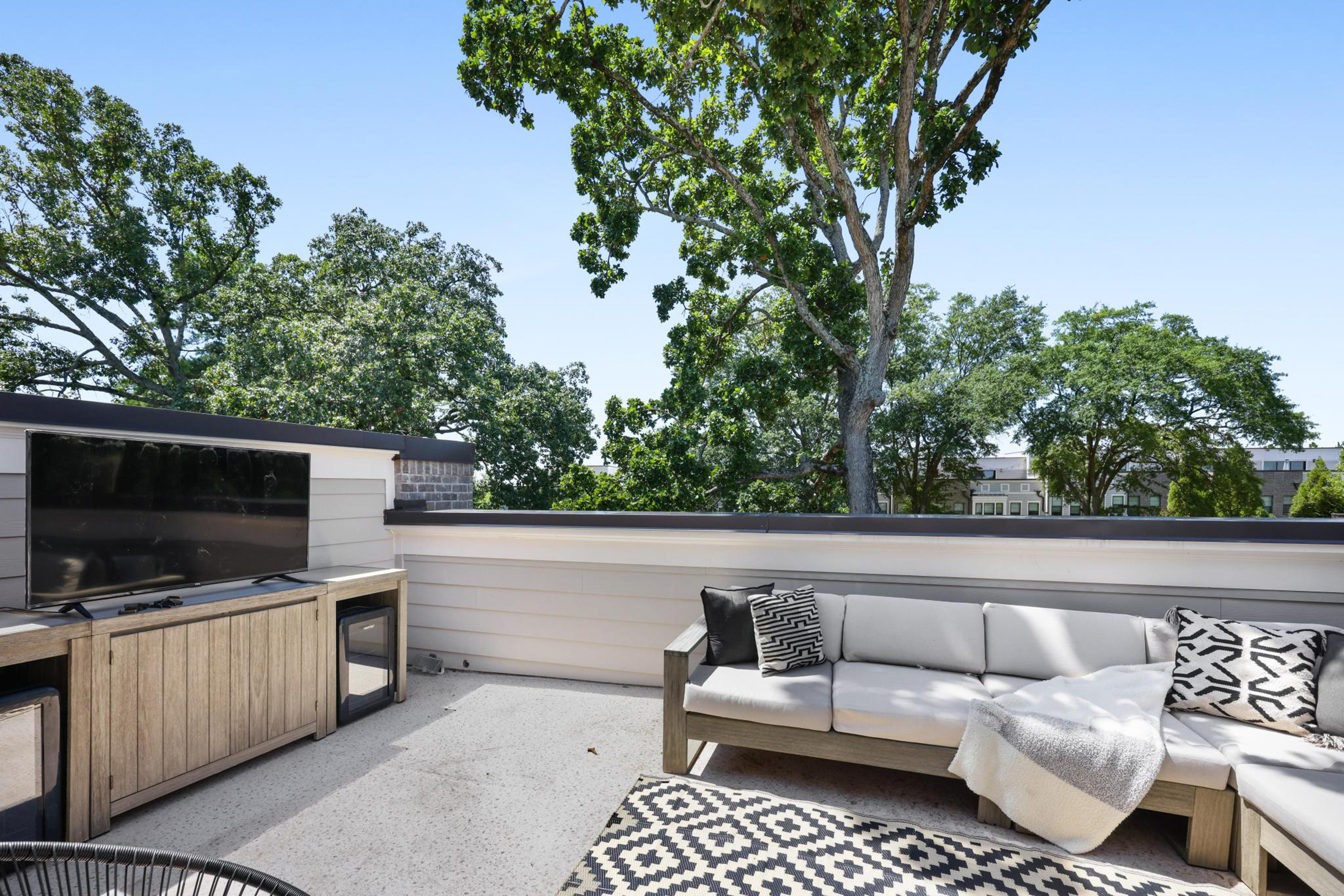  Meticulously Maintained Three Bedroom Townhome in Atlanta