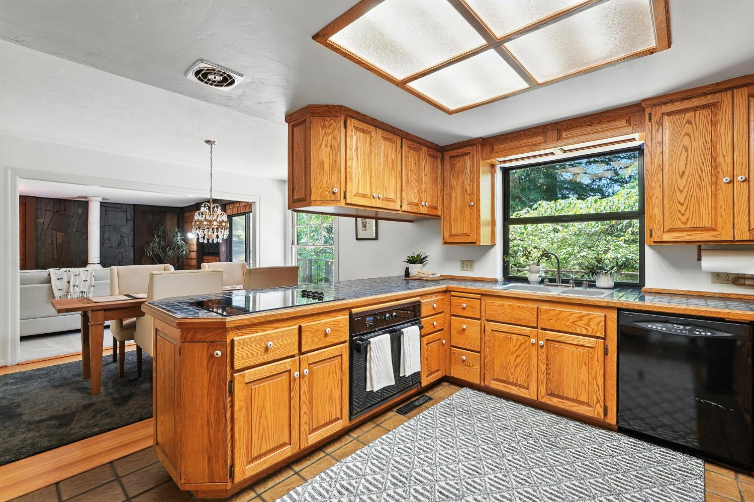 Auburn, California, 95603, United States, 3 Bedrooms Bedrooms, ,3 BathroomsBathrooms,Residential,For Sale,1955414