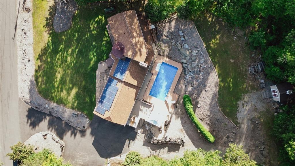 Ludlow, Massachusetts, 01056, United States, 3 Bedrooms Bedrooms, ,2 BathroomsBathrooms,Residential,For Sale,1974987