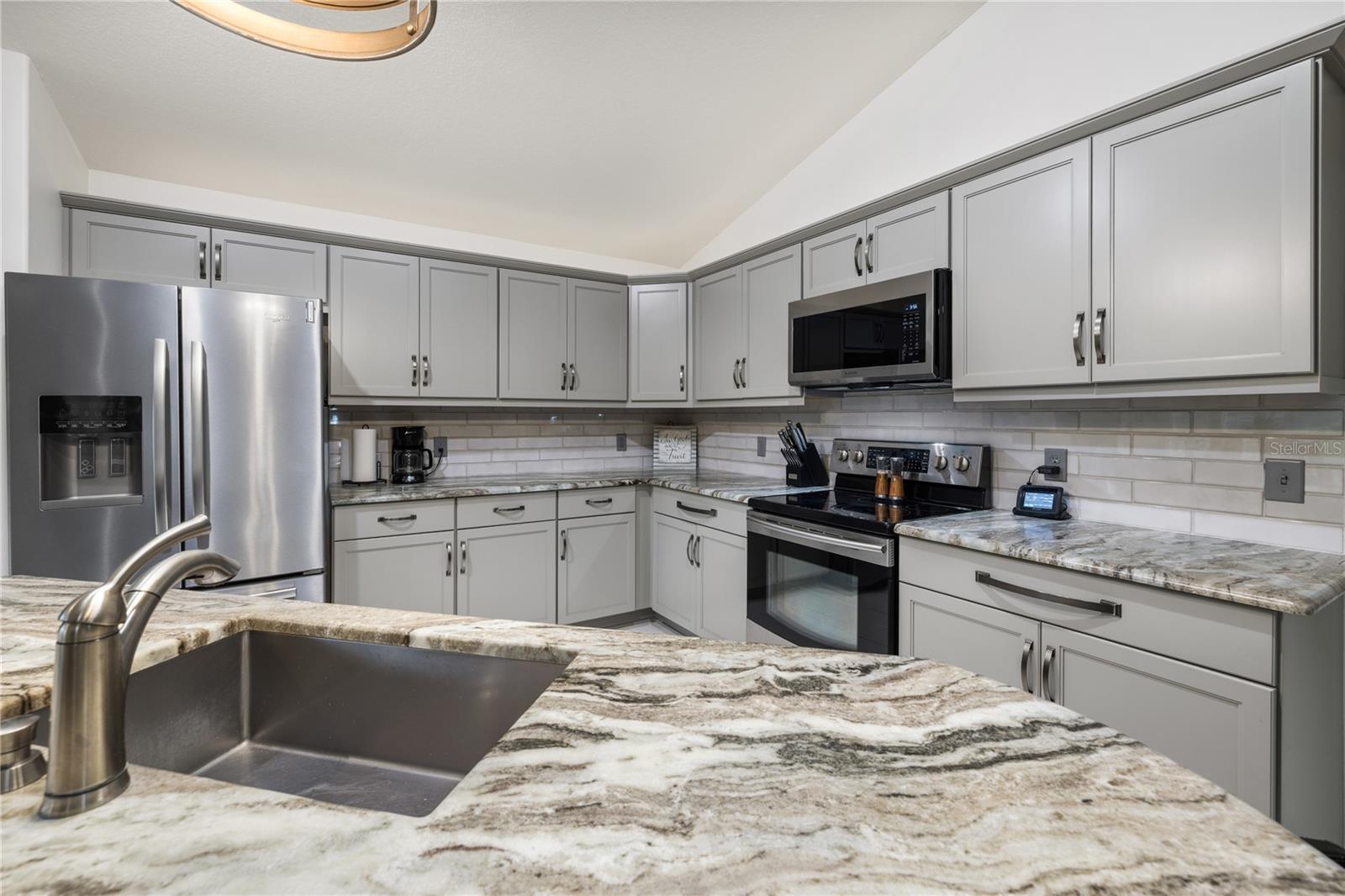 Deland, Florida, 32720, United States, 5 Bedrooms Bedrooms, ,3 BathroomsBathrooms,Residential,For Sale,2048830
