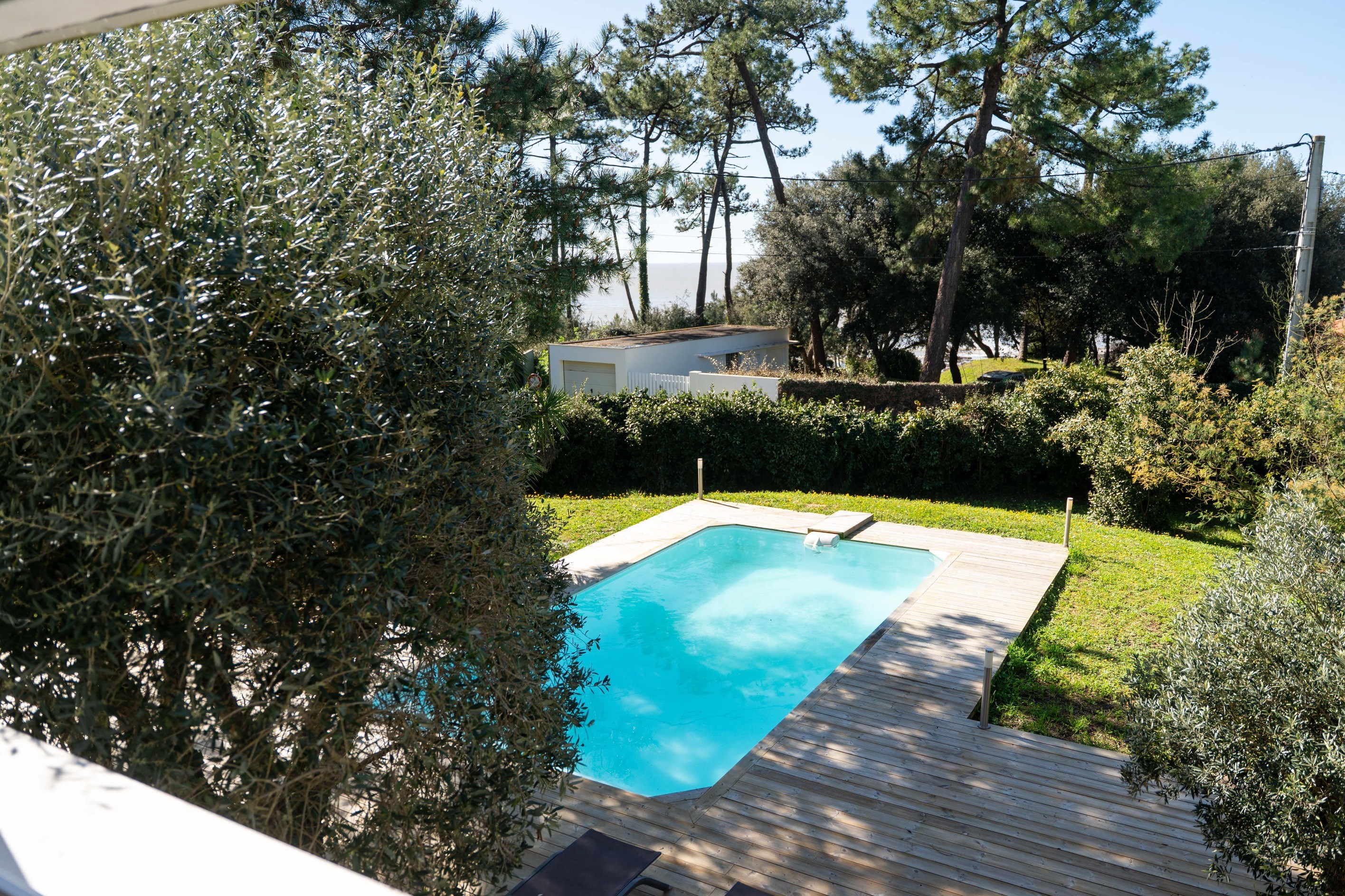  FACING THE OCEAN, AN EXCEPTIONAL ADDRESS IN SAINT PALAIS SUR MER - 物件實景