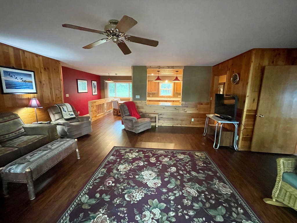 Tomahawk, Wisconsin, 54487, United States, 4 Bedrooms Bedrooms, ,2 BathroomsBathrooms,Residential,For Sale,1907326
