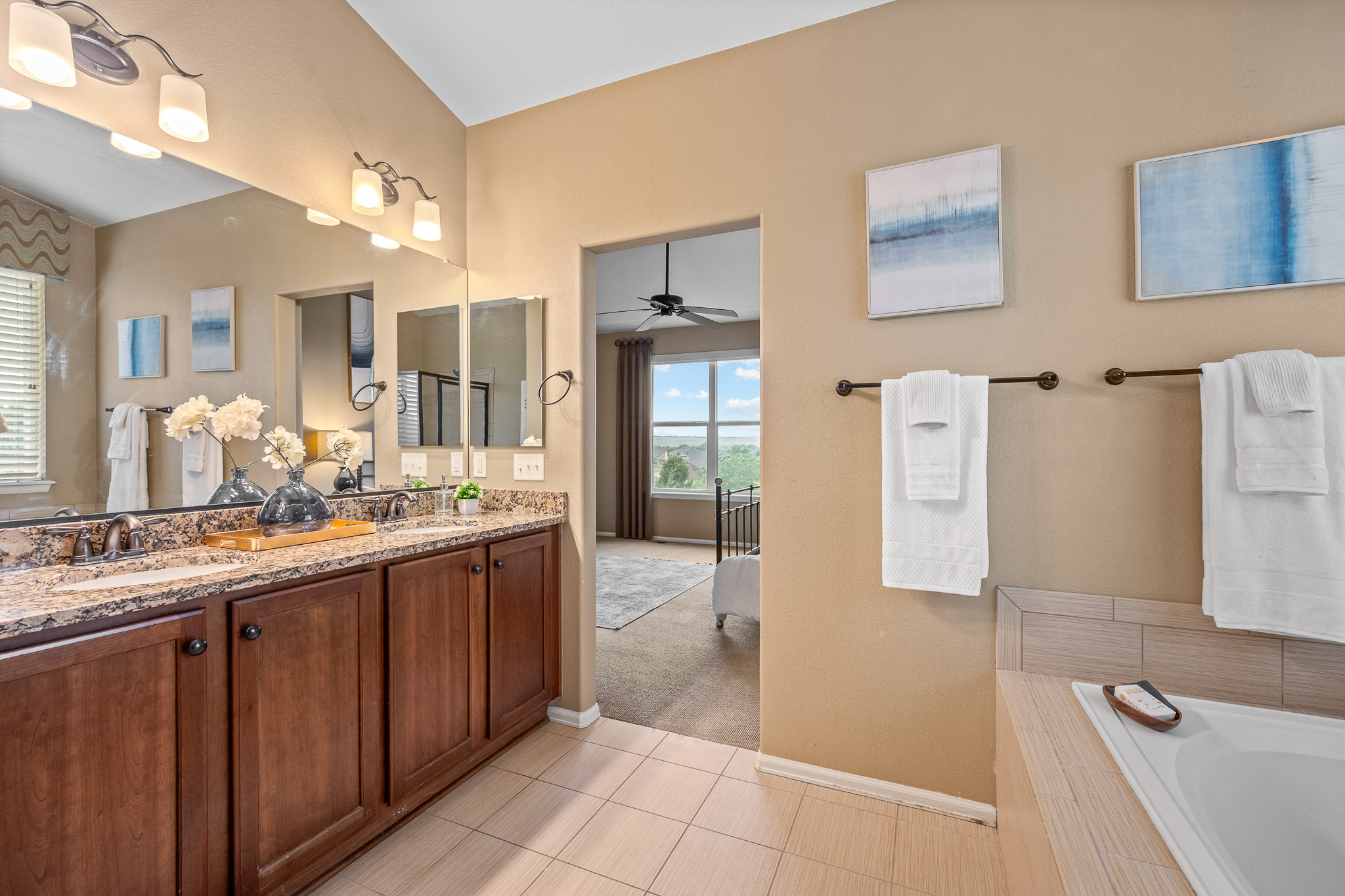  Experience elevated Colorado living in this exceptional ranch-style home. - 物件實景