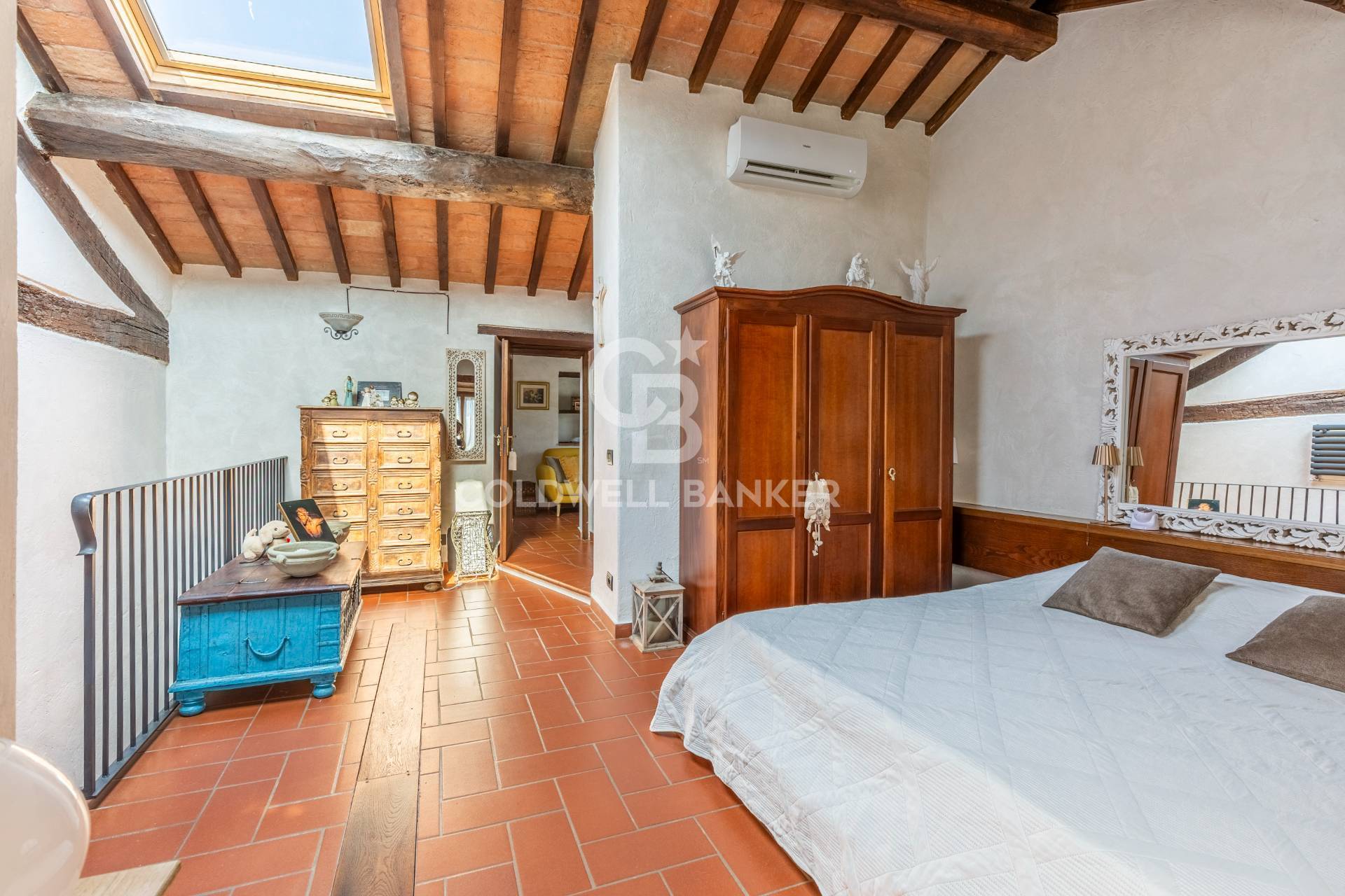 Todi, Perugia, 06059, IT, 10 Bedrooms Bedrooms, ,6 BathroomsBathrooms,Residential,For Sale,1890990