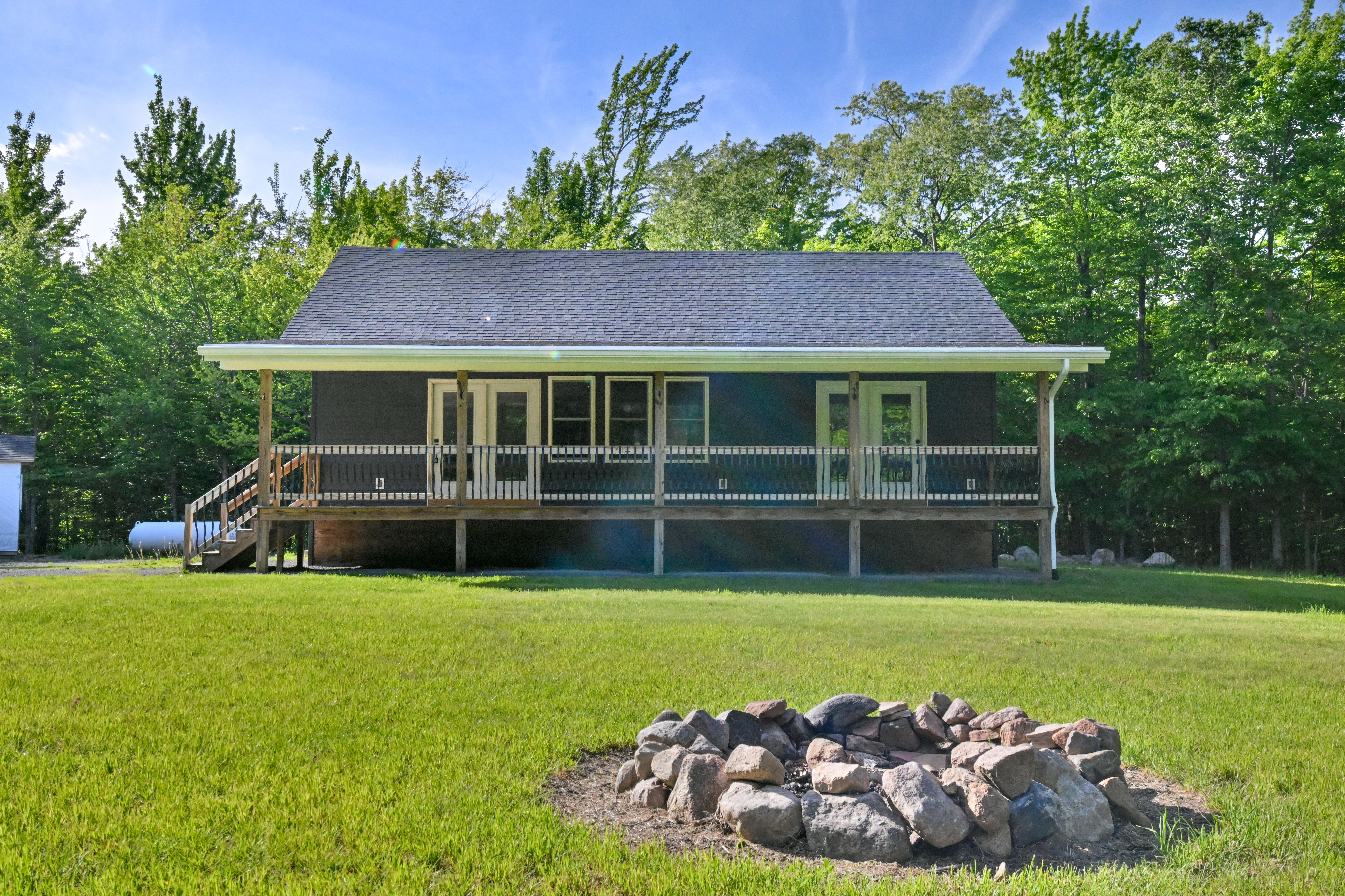  58 Hewitt Road, St. Regis Falls, NY, 12980 - 物件實景