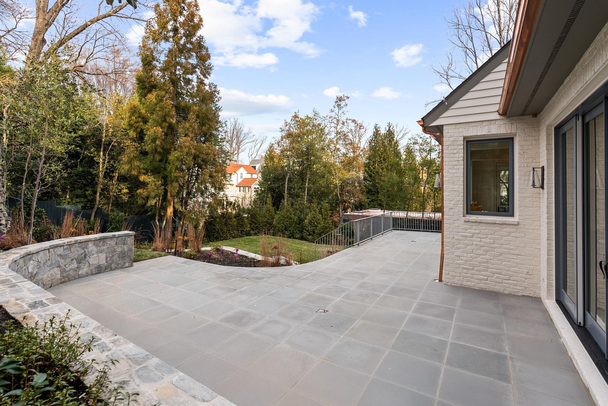 4433 Cathedral Avenue NW, Washington, DC, 20016 - 物件實景