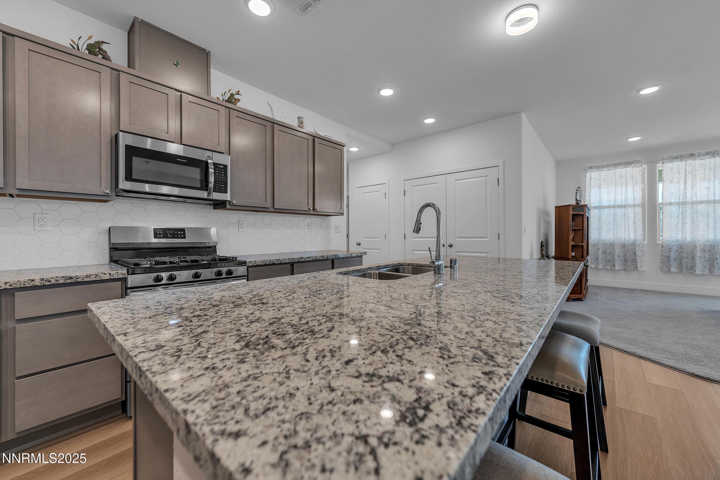 Carson City, Nevada, 89705, United States, ,Residential,For Sale,1892642