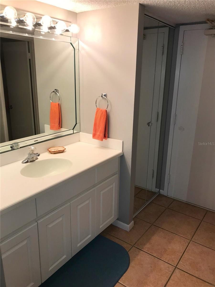 CLEARWATER, Florida, 33767, United States, 2 Bedrooms Bedrooms, ,2 BathroomsBathrooms,Residential,For Sale,1982952