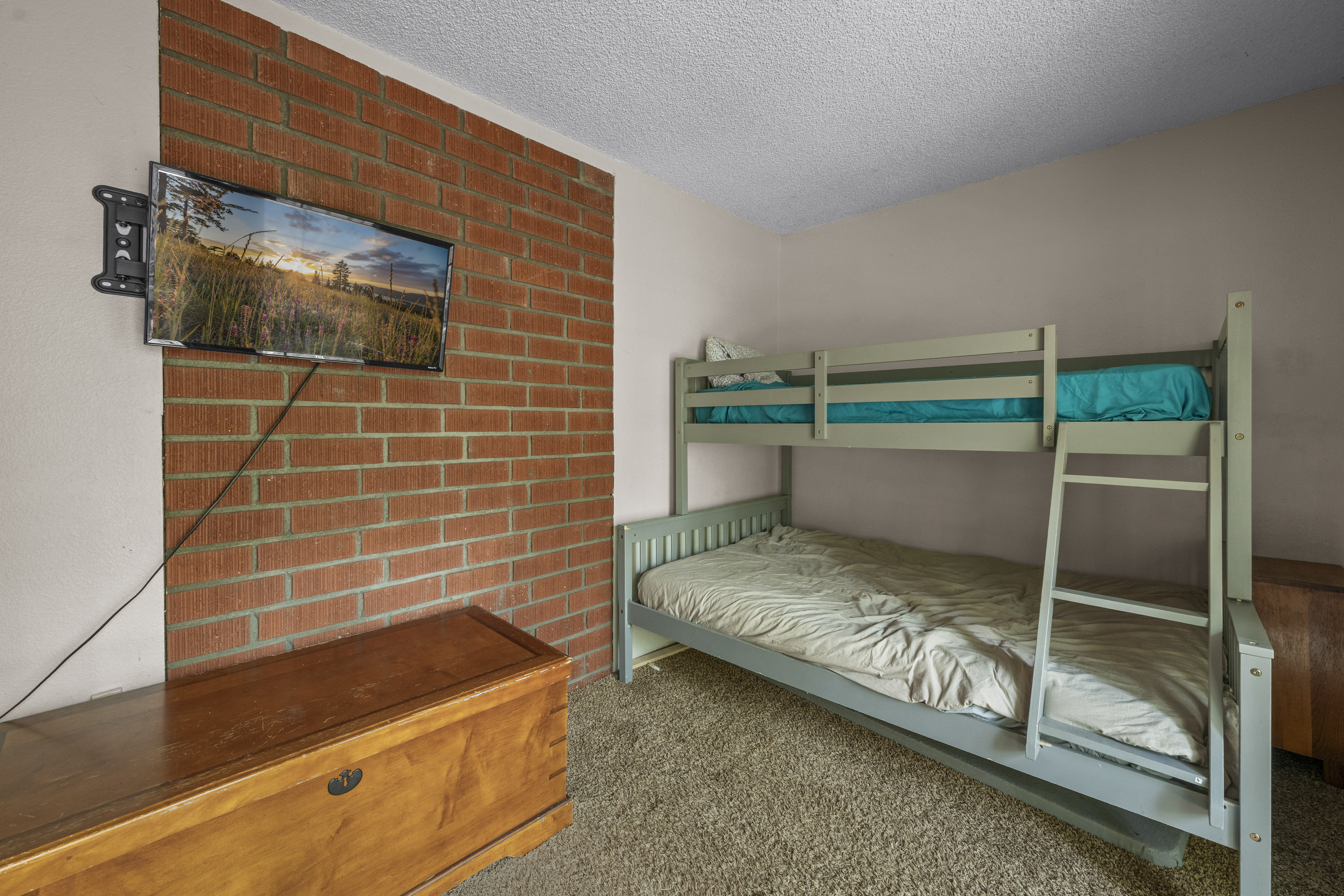  42640 La Cerena Avenue, Big Bear Lake, CA 92315 - 物件實景
