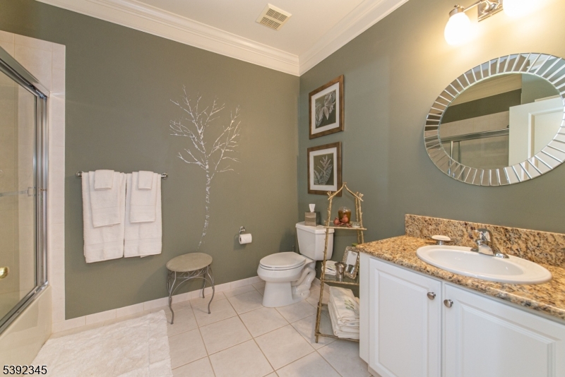 Clifton City, New Jersey, 07013, United States, 2 Bedrooms Bedrooms, ,2 BathroomsBathrooms,Residential,For Sale,1971502