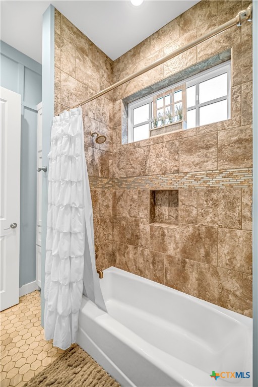 Port O'Connor, Texas, 77979, United States, 5 Bedrooms Bedrooms, ,3 BathroomsBathrooms,Residential,For Sale,1925568