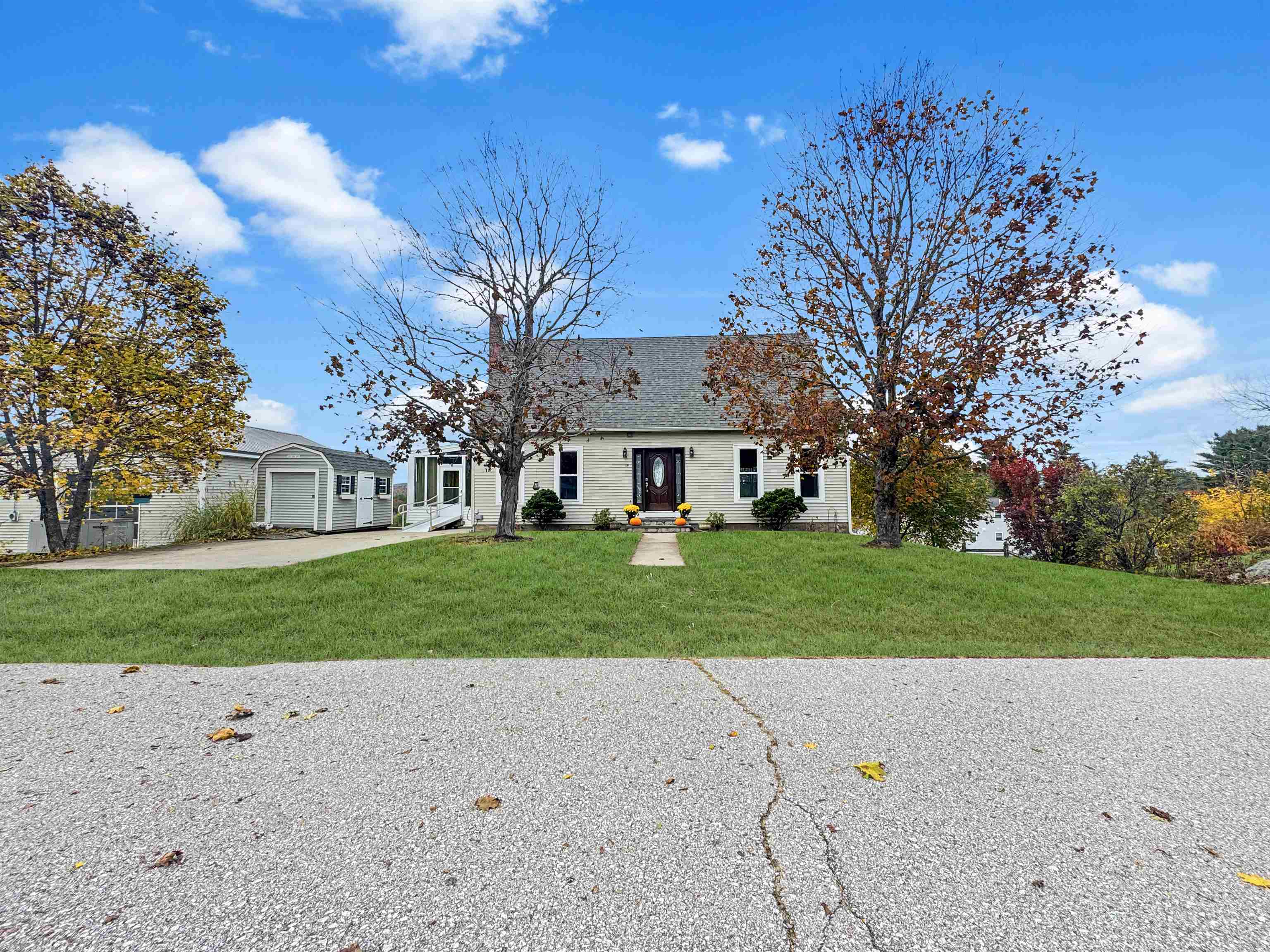 Epsom, New Hampshire, 03234, United States, 2 Bedrooms Bedrooms, ,3 BathroomsBathrooms,Residential,For Sale,1971379