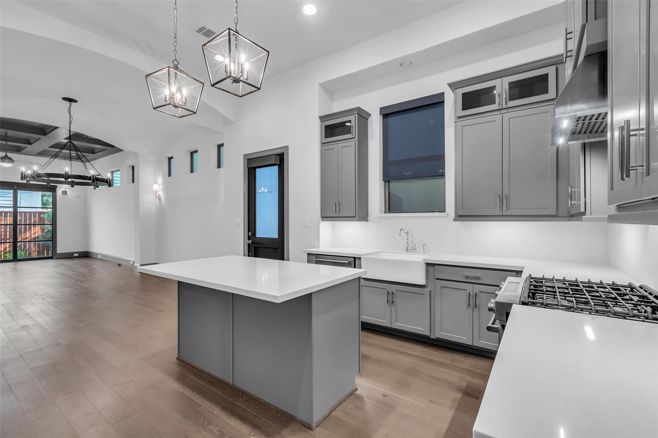 Houston, Texas, 77008, United States, 4 Bedrooms Bedrooms, ,4 BathroomsBathrooms,Residential,For Sale,1989556