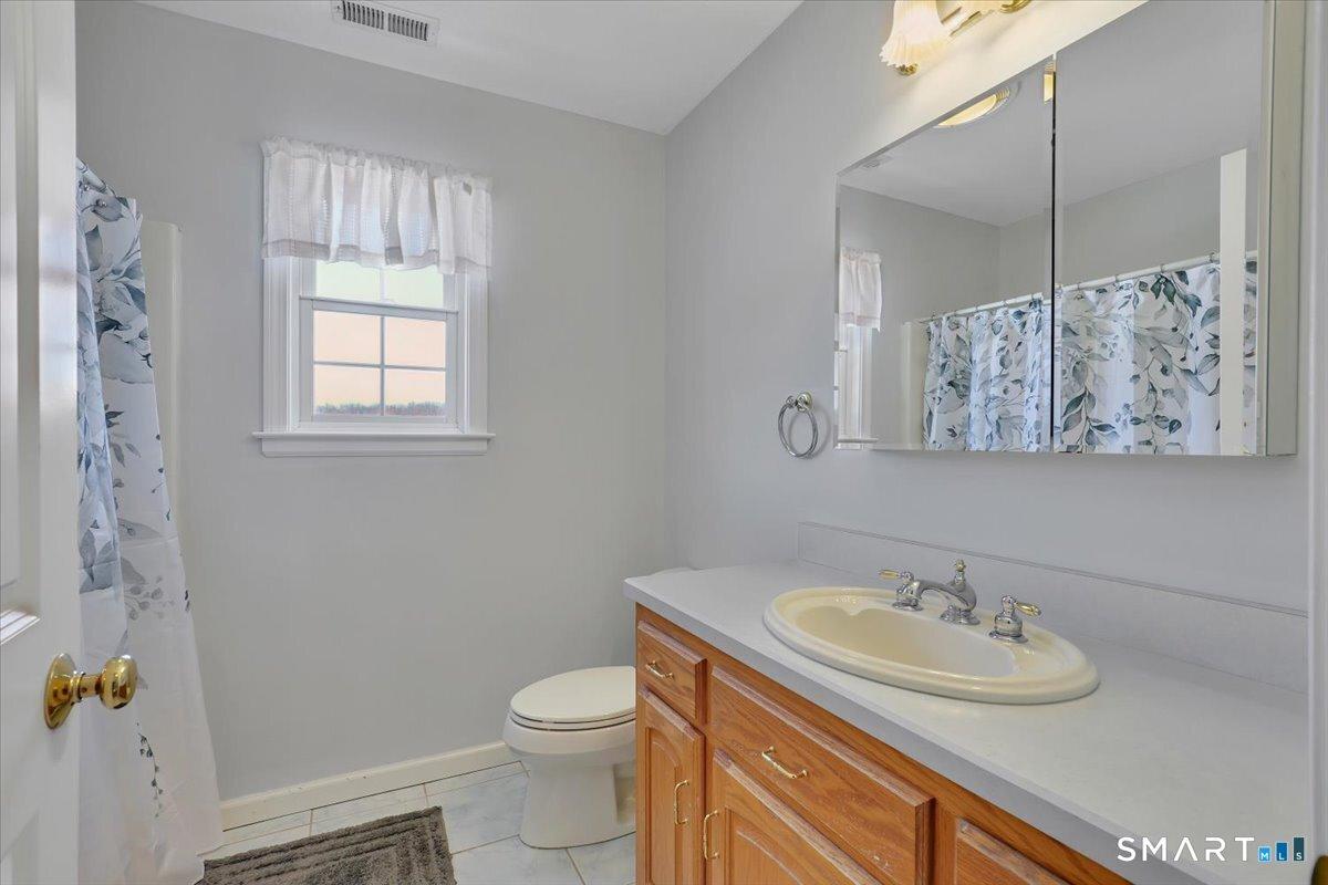 Southington, Connecticut, 06489, United States, 4 Bedrooms Bedrooms, ,4 BathroomsBathrooms,Residential,For Sale,2009677