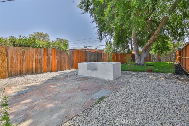 Los Angeles, California, 90059, United States, 2 Bedrooms Bedrooms, ,1 BathroomBathrooms,Residential,For Sale,1974329