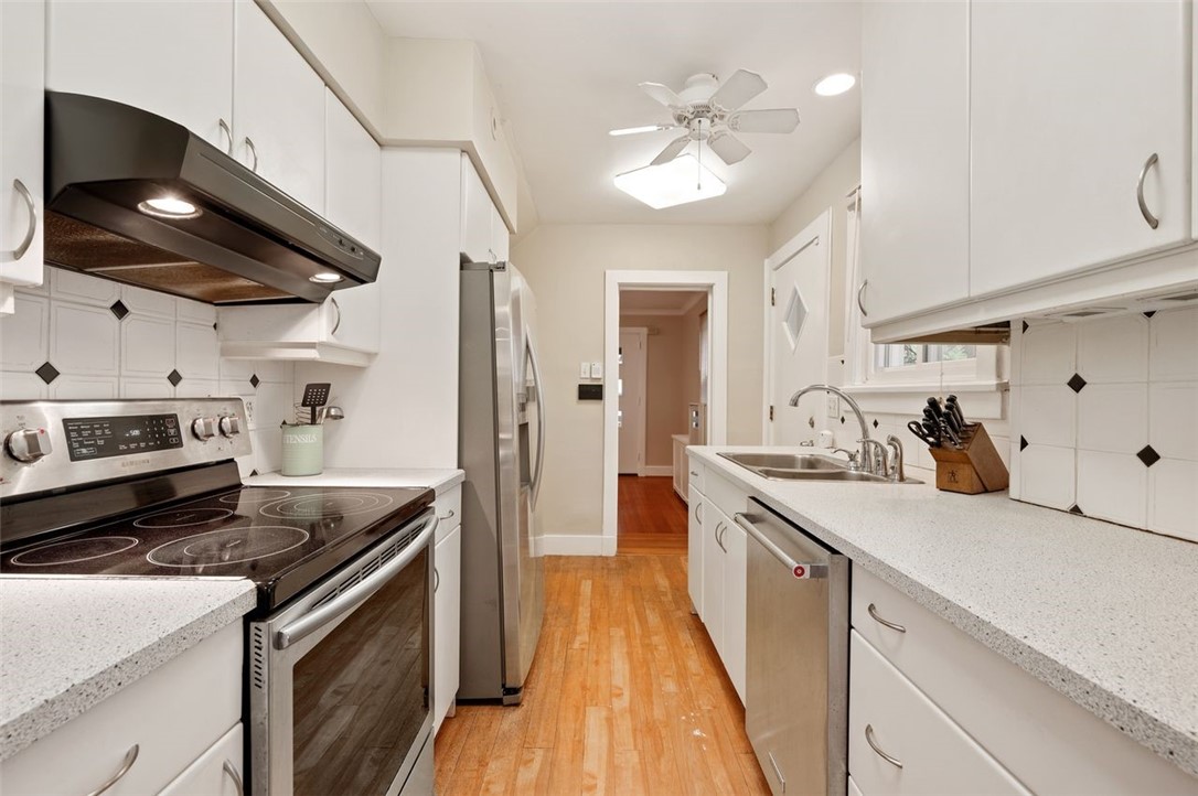 Squirrel Hill, Pennsylvania, 15217, United States, 3 Bedrooms Bedrooms, ,3 BathroomsBathrooms,Residential,For Sale,1912149