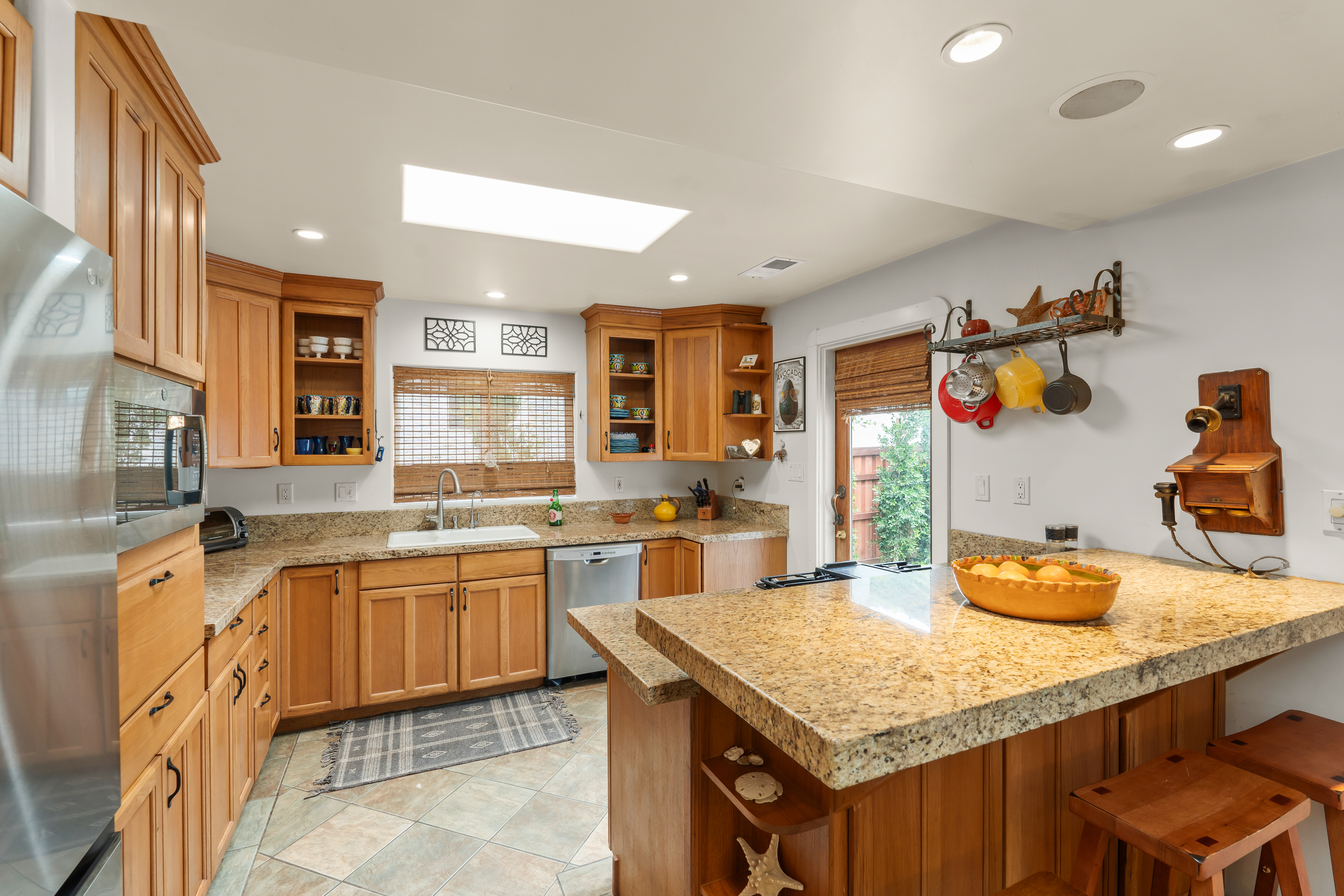  614 Cedar Street, Ventura, CA 93001 - 物件實景