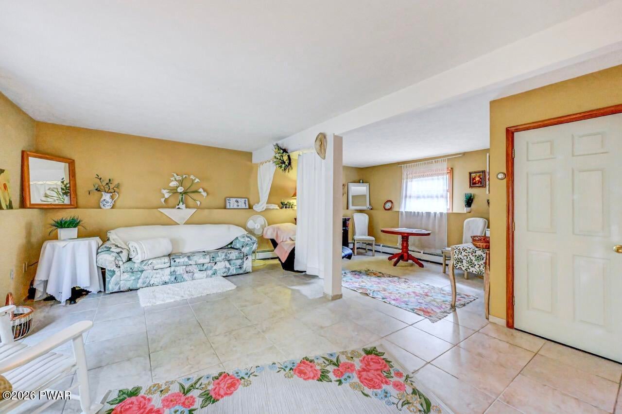 Hawley, Pennsylvania, 18428, United States, 3 Bedrooms Bedrooms, ,3 BathroomsBathrooms,Residential,For Sale,2045204