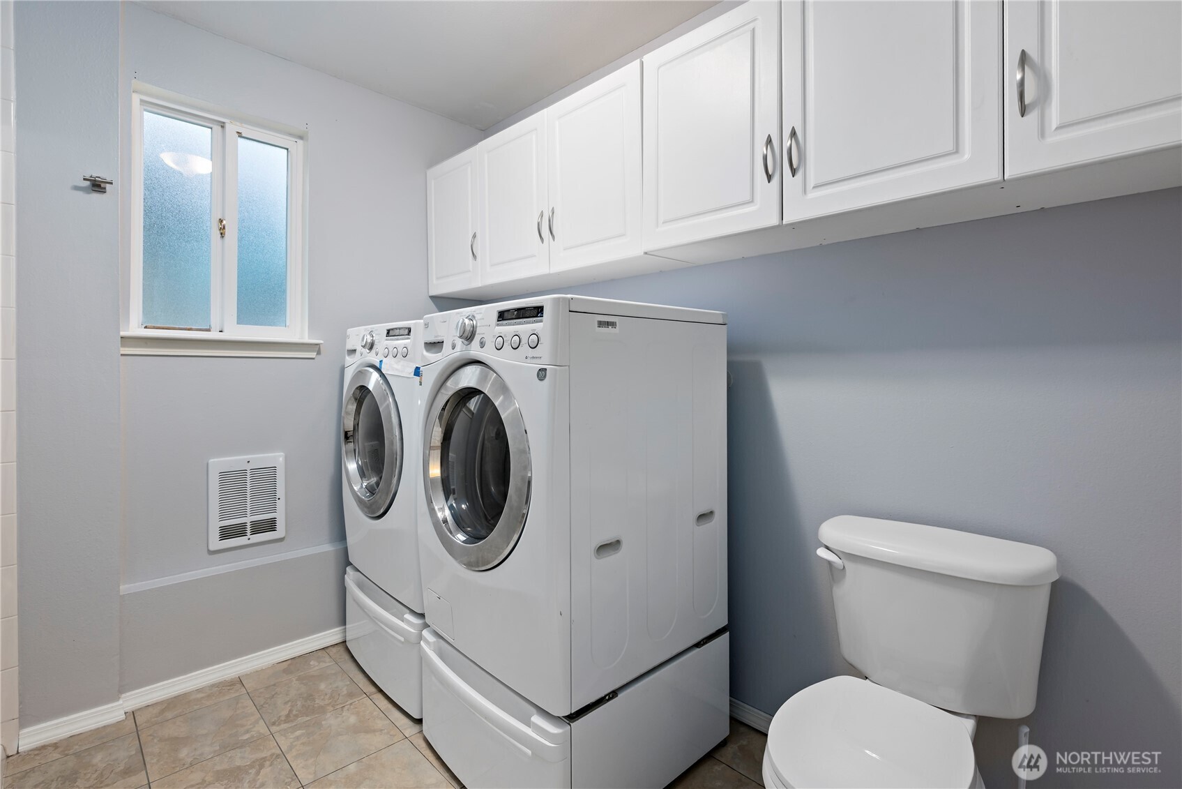 Oak Harbor, Washington, 98277, United States, 5 Bedrooms Bedrooms, ,2 BathroomsBathrooms,Residential,For Sale,2000673