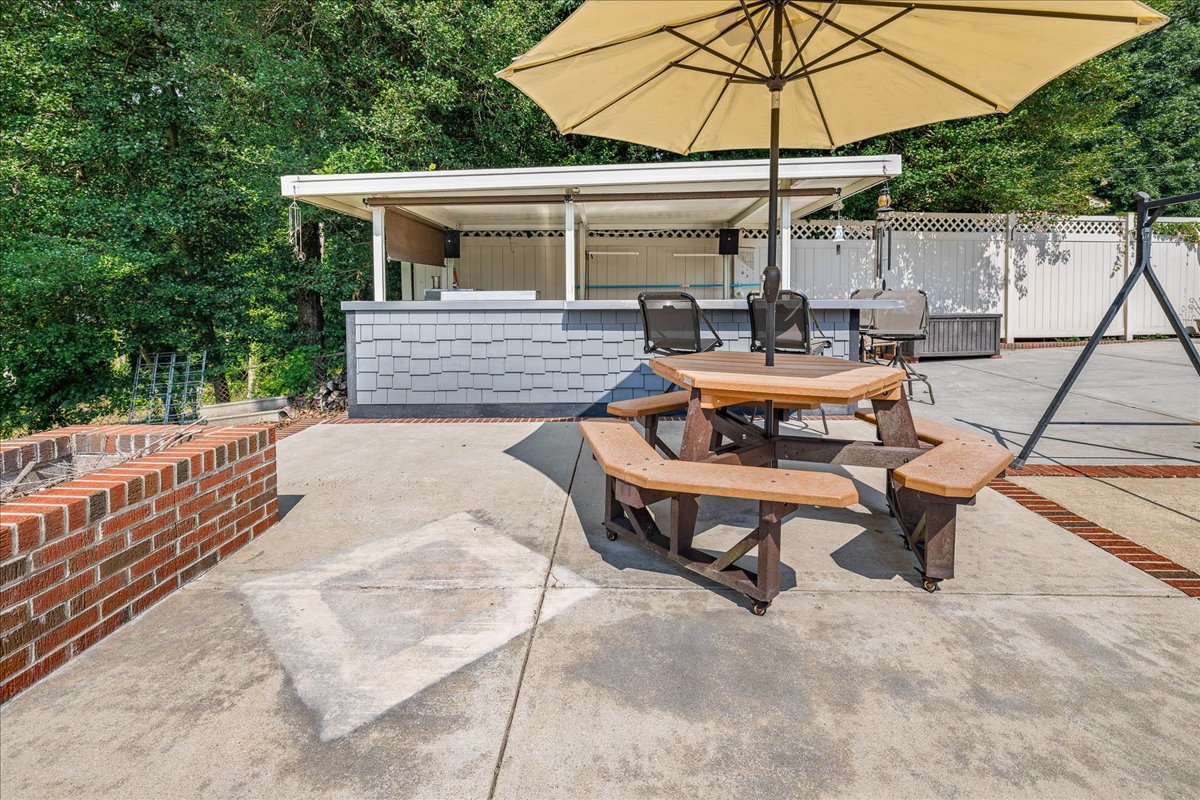 Chester, Virginia, 23831, United States, 5 Bedrooms Bedrooms, ,4 BathroomsBathrooms,Residential,For Sale,1889514