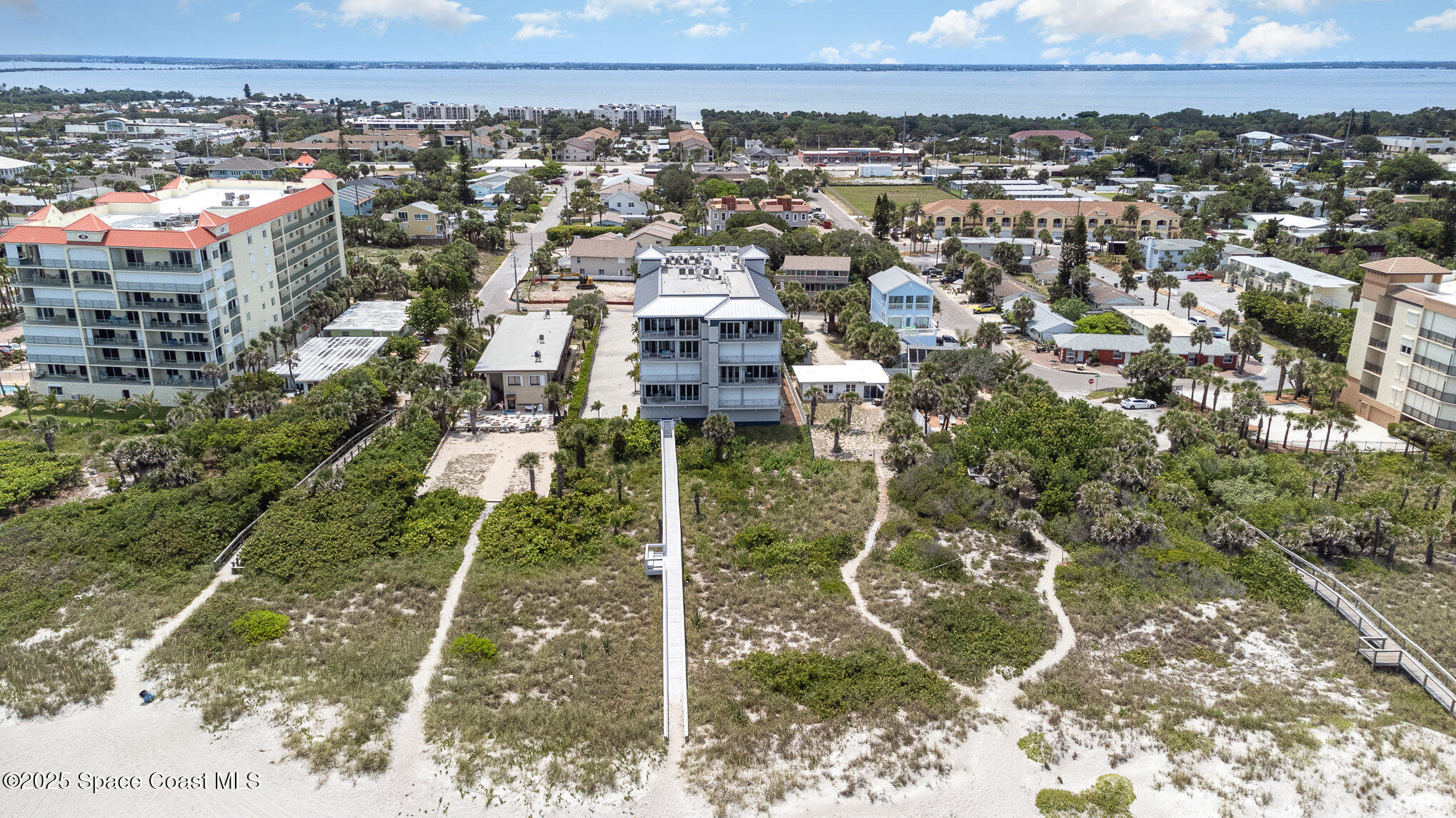 Cocoa Beach, Florida, 32931, United States, 2 Bedrooms Bedrooms, ,2 BathroomsBathrooms,Residential,For Sale,1975351