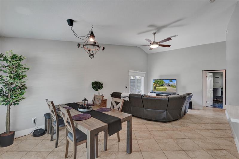 Davie, Florida, 33325, United States, 3 Bedrooms Bedrooms, ,2 BathroomsBathrooms,Residential,For Sale,1902836