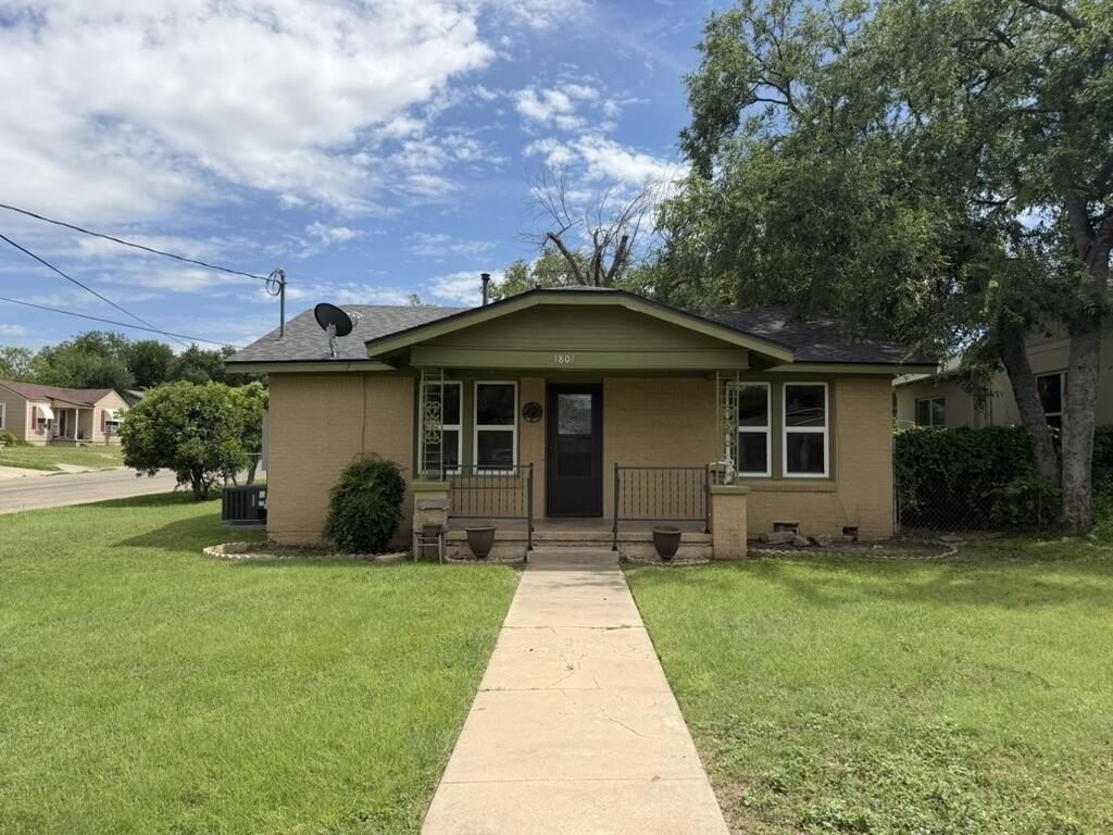 Avenue I , San Angelo, TX 76901 #1