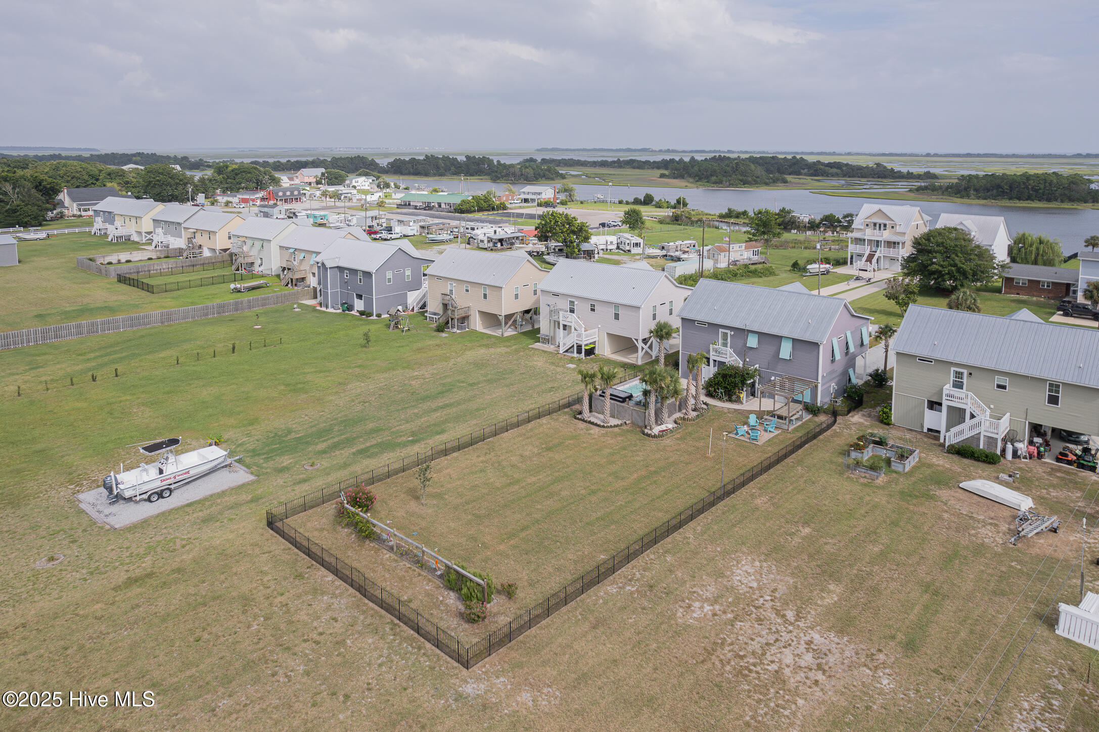 Hubert, North Carolina, 28539, United States, 4 Bedrooms Bedrooms, ,3 BathroomsBathrooms,Residential,For Sale,1974043
