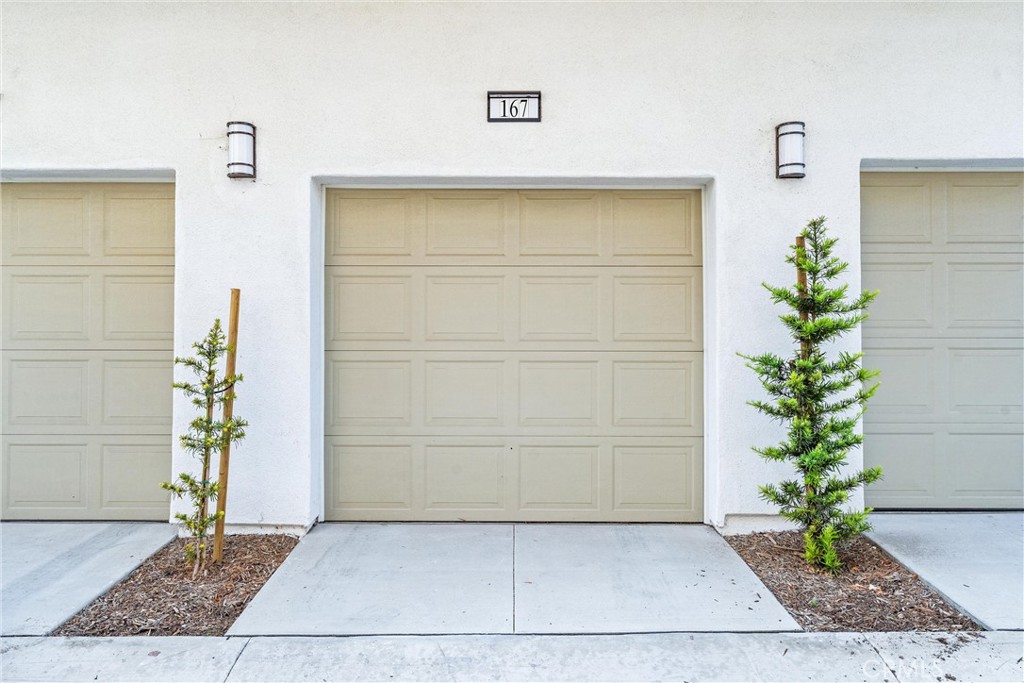 Irvine, California, 92618, United States, 2 Bedrooms Bedrooms, ,2 BathroomsBathrooms,Residential,For Sale,1988212