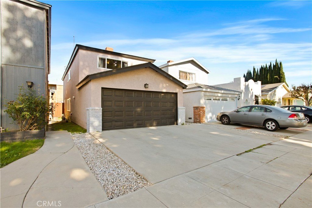 Long Beach, California, 90805, United States, 3 Bedrooms Bedrooms, ,2 BathroomsBathrooms,Residential,For Sale,2011745