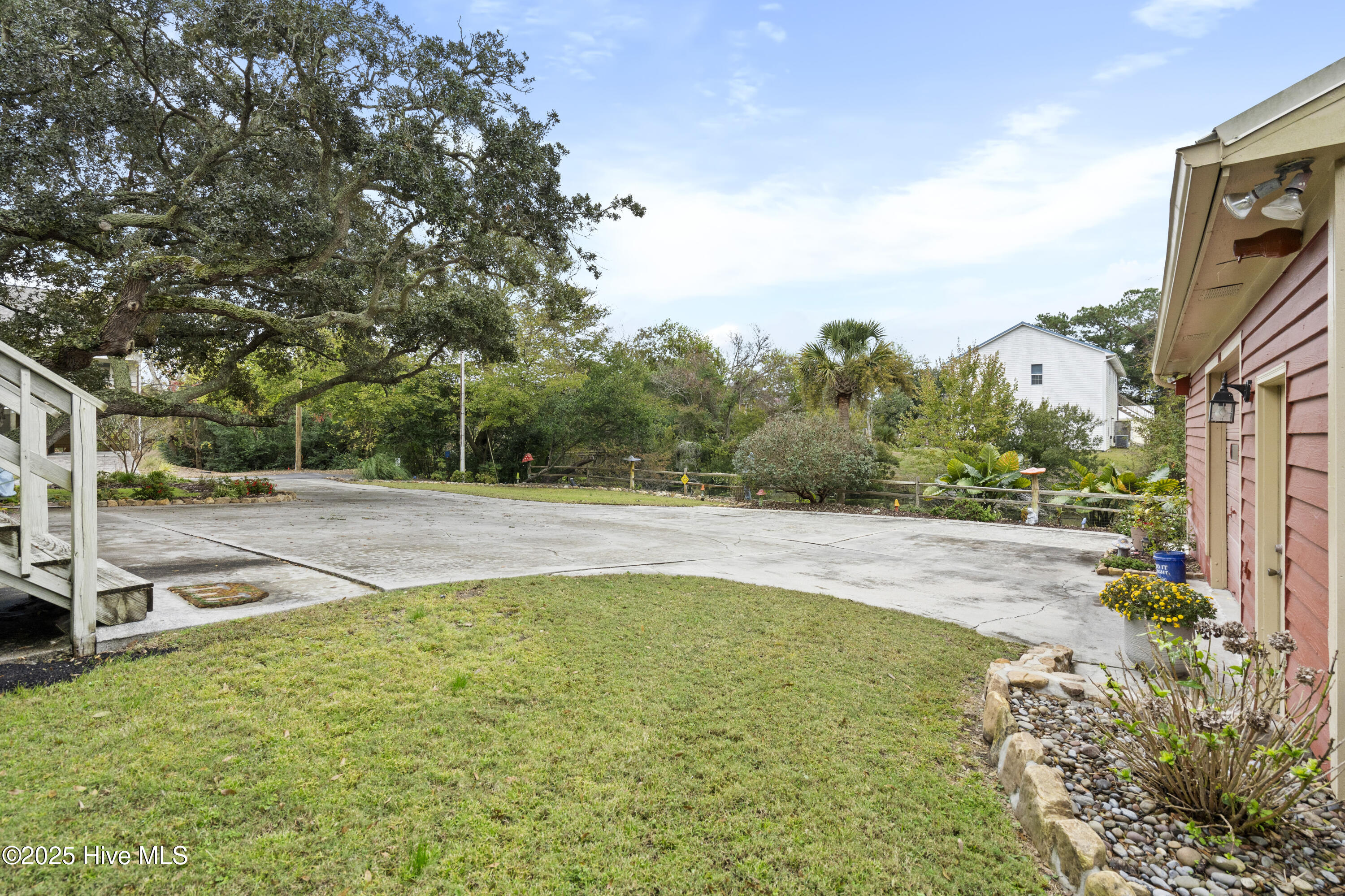 Emerald Isle, North Carolina, 28594, United States, 3 Bedrooms Bedrooms, ,3 BathroomsBathrooms,Residential,For Sale,1991113