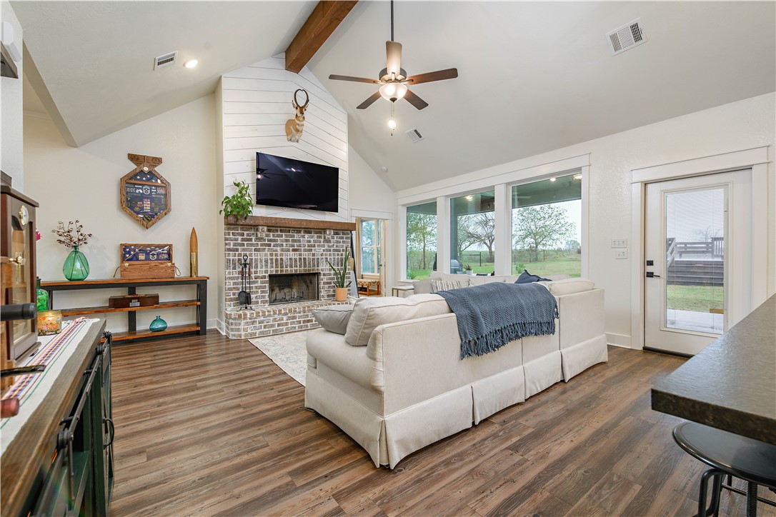 Iola, Texas, 77861-4460, United States, 3 Bedrooms Bedrooms, ,2 BathroomsBathrooms,Residential,For Sale,2000073