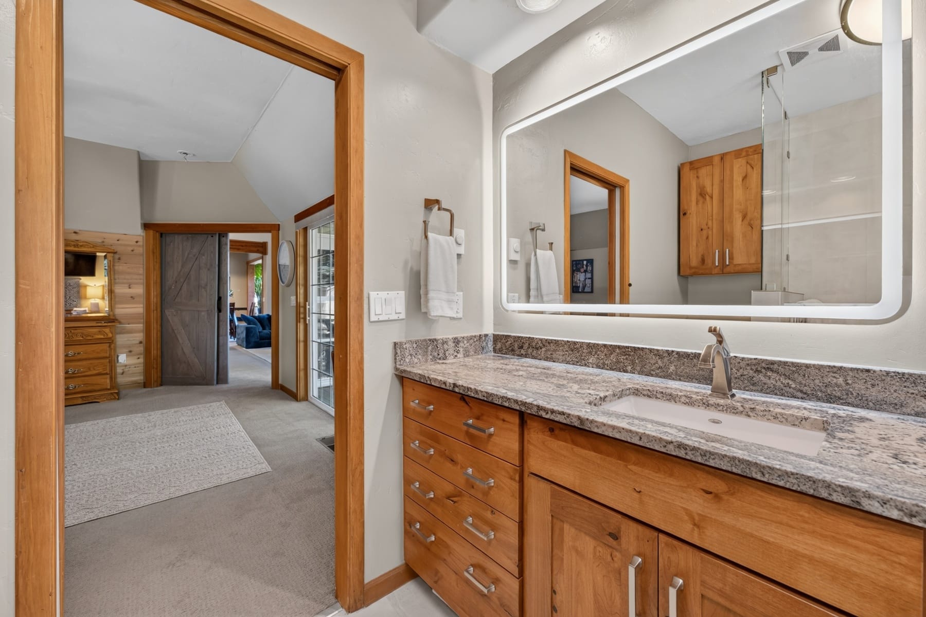  15555 SW Hahlen Avenue Powell Butte, OR 97753 - 物件實景
